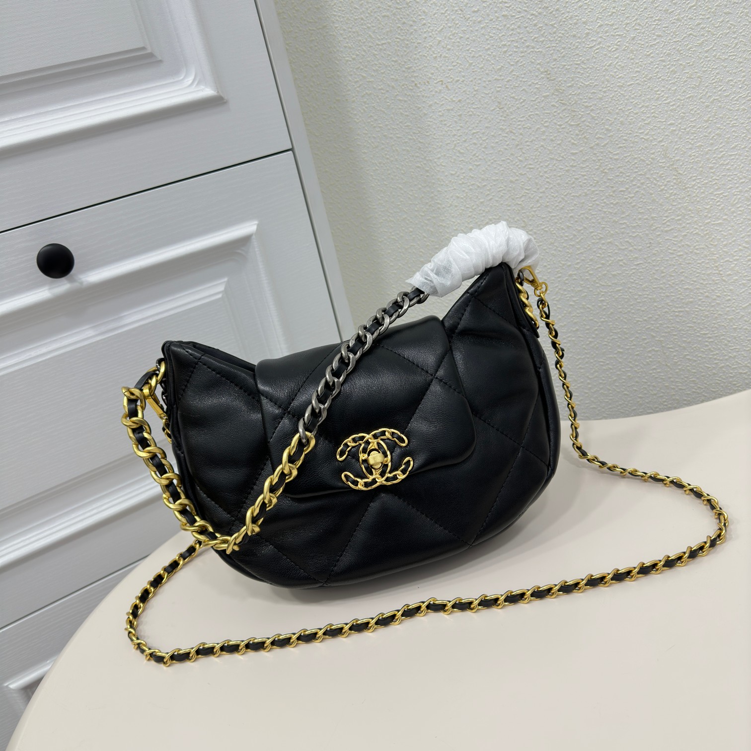 Chanel Crossbody & Shoulder Bags Underarm