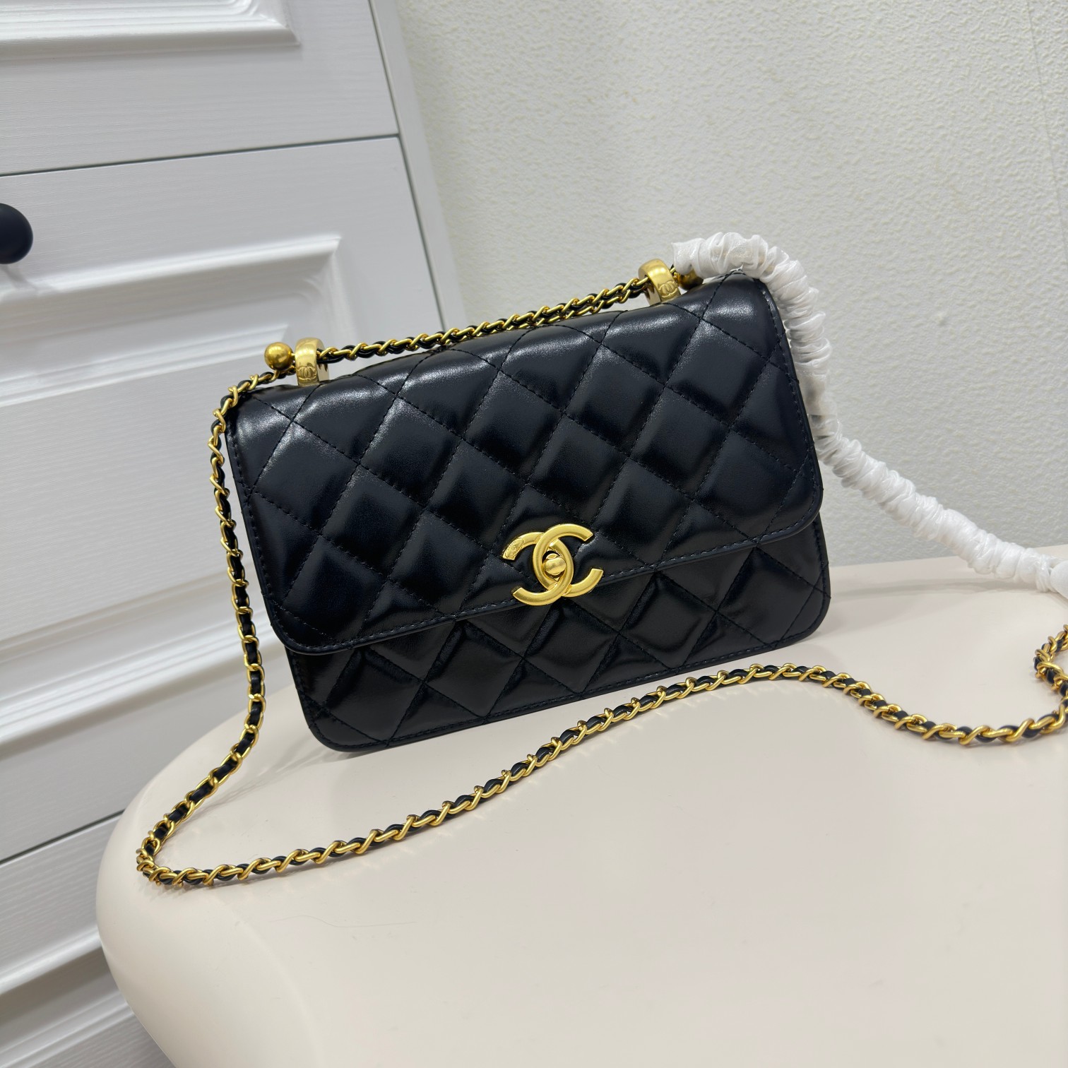 Chanel Taschen Umhängetaschen  & Schultertaschen Rindsleder Schaffell Vintage Ketten