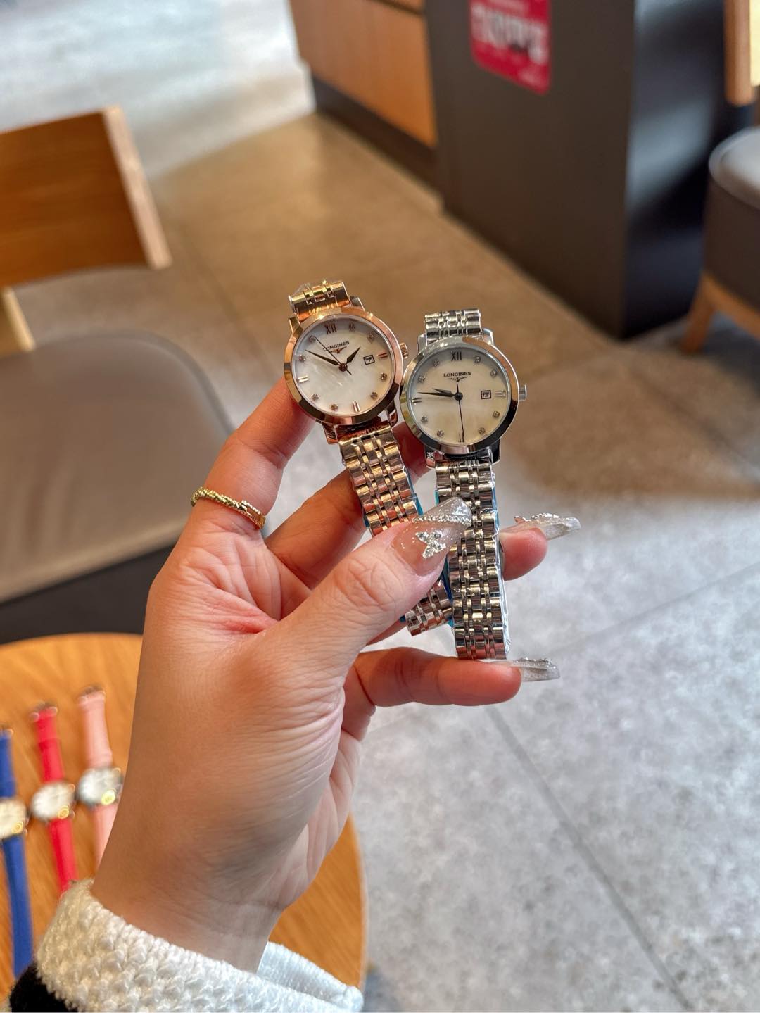Longines PrimaLuna stainless steel case and bracelet, mother-of-pearl dial 30mm Women's Quartz
