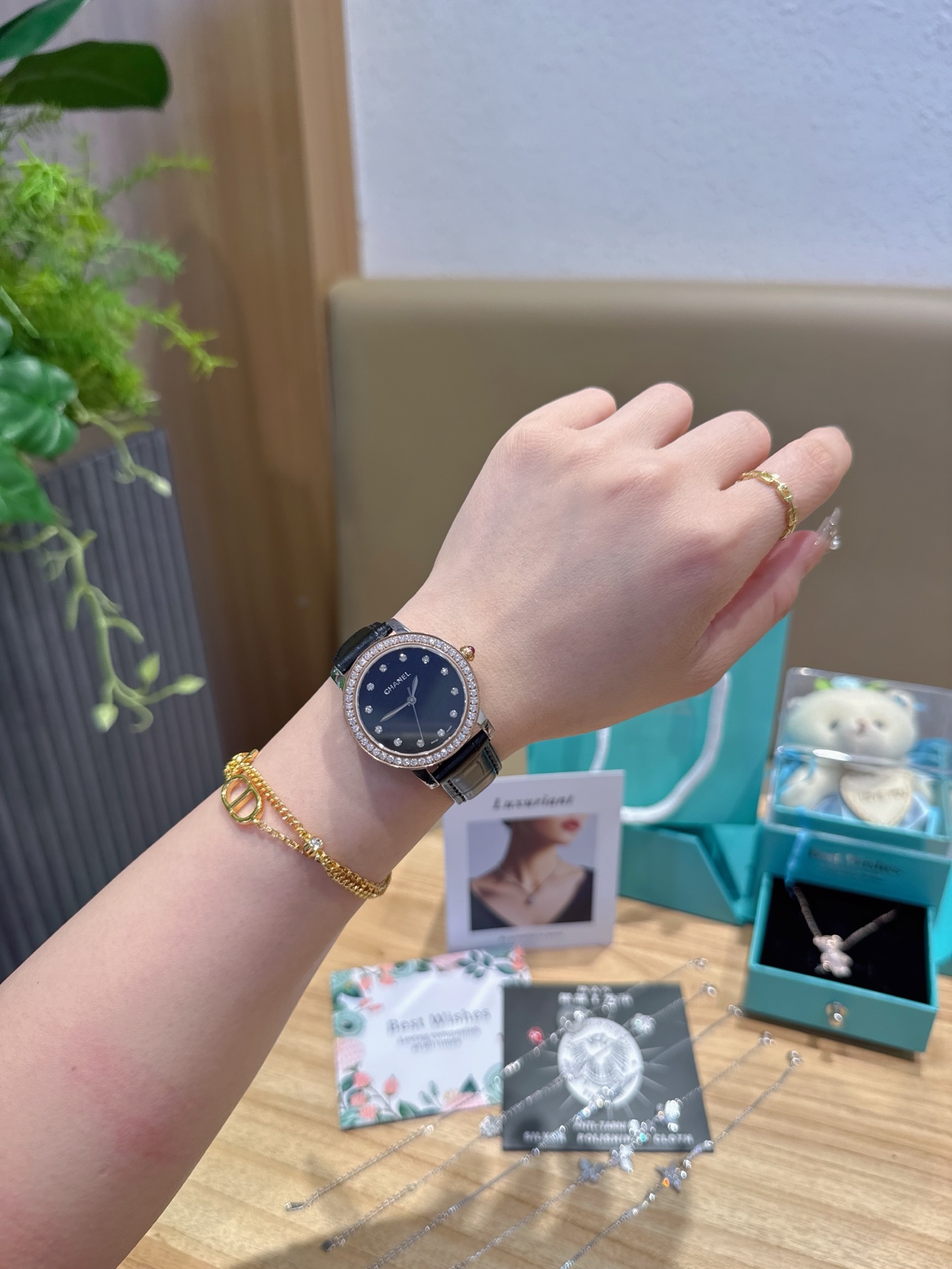 Luxurious 925 Silver Bracelet with Italian Calfskin and Natural Pearls - 图片 7