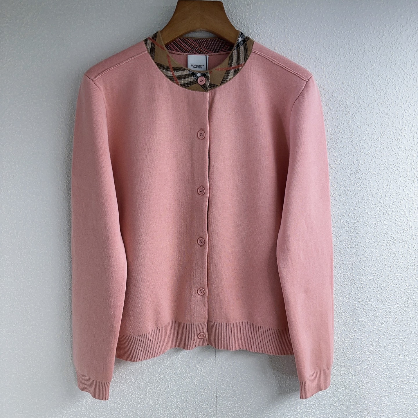 NO:475108,Bajia* thinks contrasting color round neck knitted cardigan SML, burberry, alexander wang19860909巴家*觉得撞色圆领针织开衫SML,,burberry,alexander wang,Women's clothing