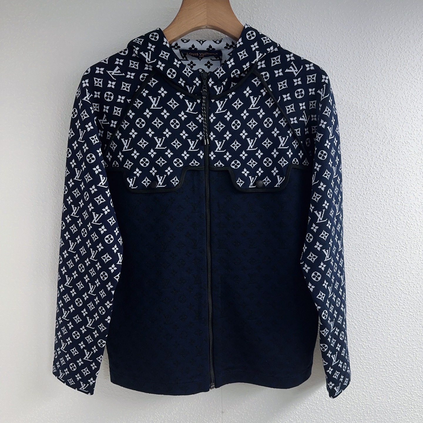 NO:475130,L Home *Pretty Flower Series Pocket Zipper Hooded Knit Cardigan SML, Louis vuitton, Hats, Alexander Wang19860909L家*老花系列口袋拉链连帽针织开衫SML,,louis vuitton,hats,alexander wang,Women's clothing