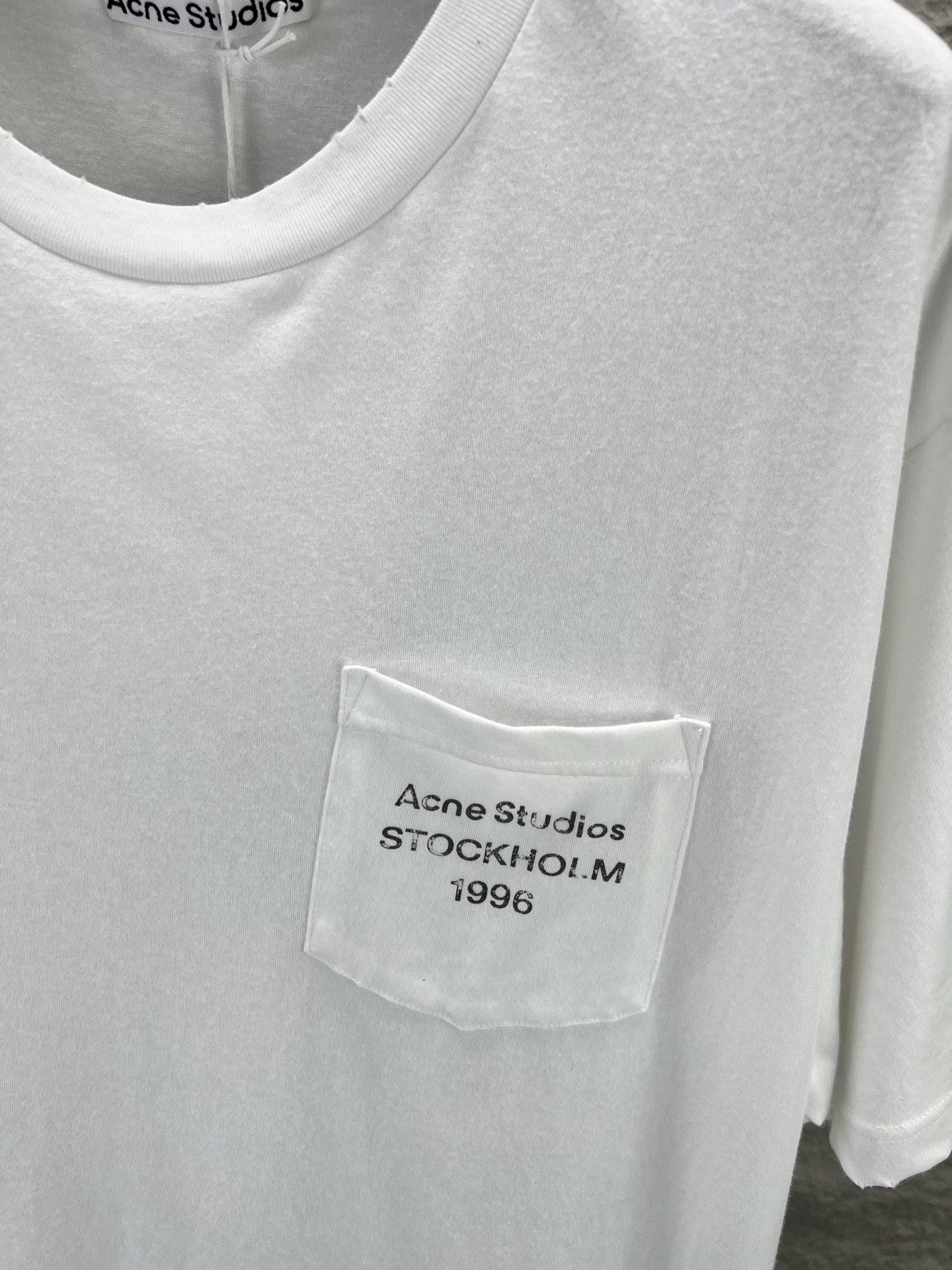Acne Studios Acne Studios 徽标口袋短袖