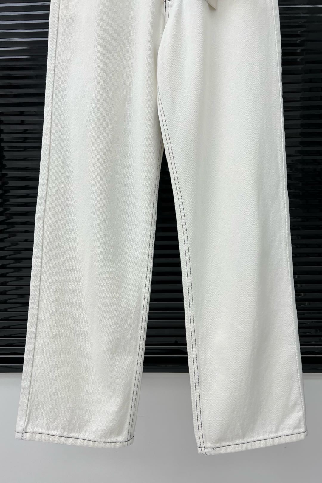 “Original Hard-Core Women’s Suit: White Cowboy Cotton Shorts, Top-Quality, Spot Supply” - 图片 6