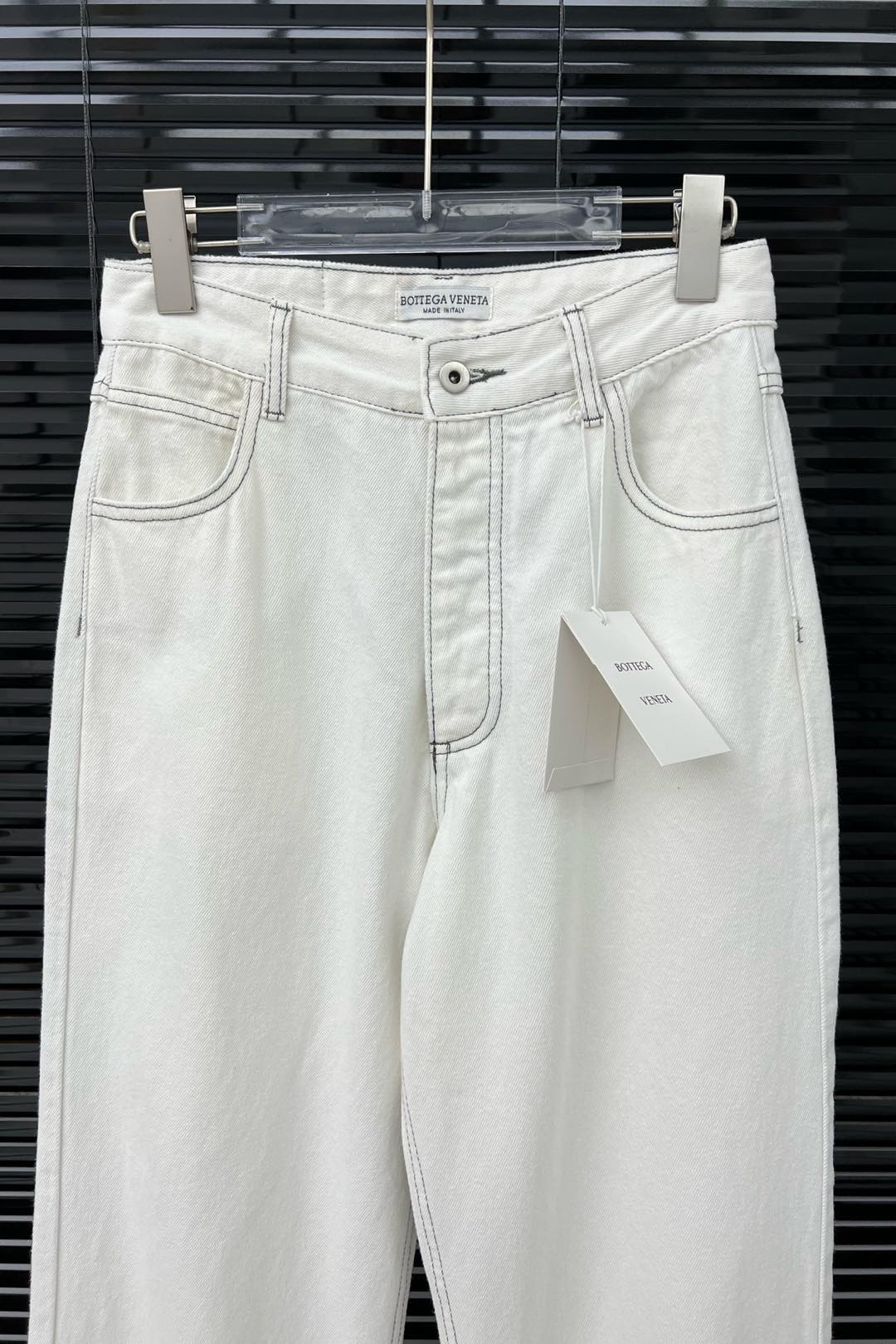 “Original Hard-Core Women’s Suit: White Cowboy Cotton Shorts, Top-Quality, Spot Supply” - 图片 3