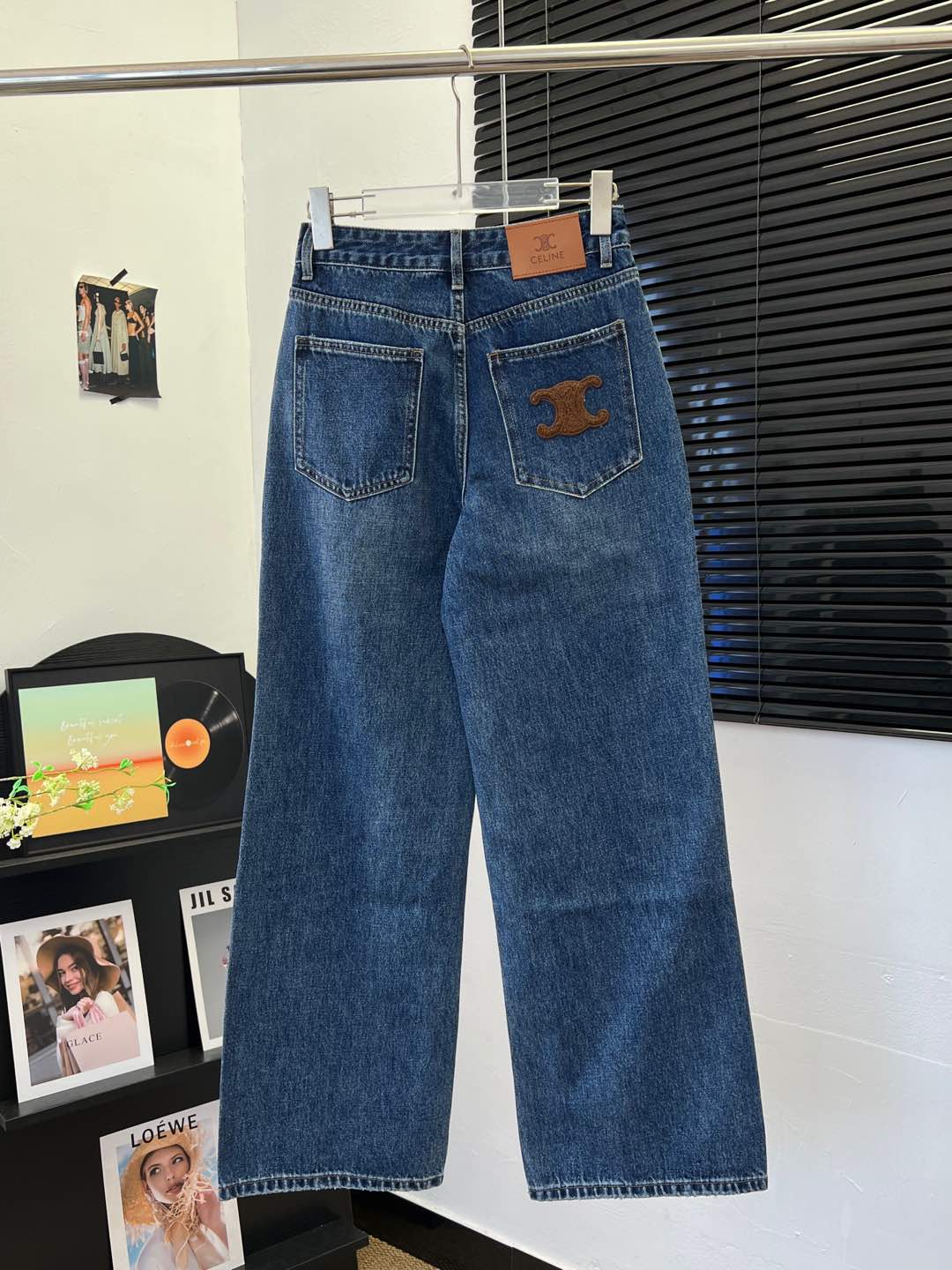 CELIN* 25早秋新款 后袋毛巾绣logo牛仔裤 定制斜纹牛仔棉面料 透气性好 柔软亲肤 高腰版型 