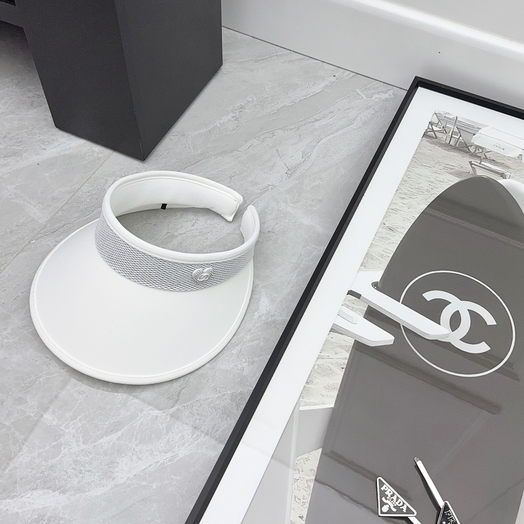 NO:192533,Special offer with dust bag [CHANEL Chanel] new summer small fragrance sun hat empty top hat, replenished style full of light luxury!  Must-in-place in summer, sun protection and concave shape~hats, fisherman hats, baseball hats, knit hats, chanel, chanel, espadrilles, hats19860909特价配防尘袋【CHANEL香奈儿】夏季新款小香遮阳帽空顶帽, 补单款 轻奢感满满！ 夏季必入 遮阳防晒凹造型~帽子渔夫帽棒球帽针织帽,帽子,chanel,chanel,espadrilles,hats,hat