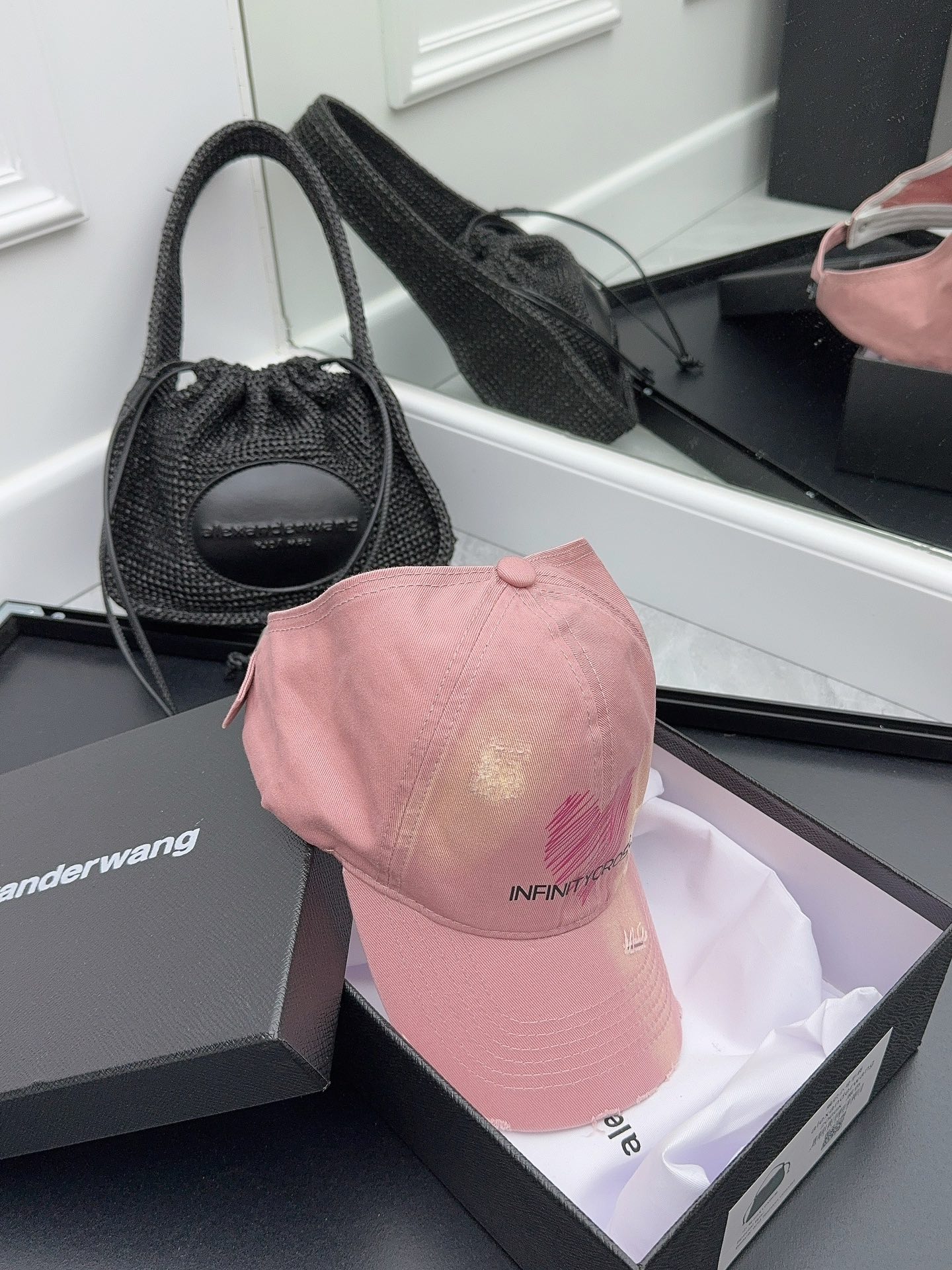 NO:202724,Special offer with dust bag. New live hot baseball cap for men and women ~ versatile daily washing and making old hat fisherman hat baseball cap knit hat, hat, espadrilles, hats19860909特价配防尘袋.新款直播爆款棒球帽 男女款～百搭日常 洗水做旧帽子渔夫帽棒球帽针织帽,帽子,espadrilles,hats,hat