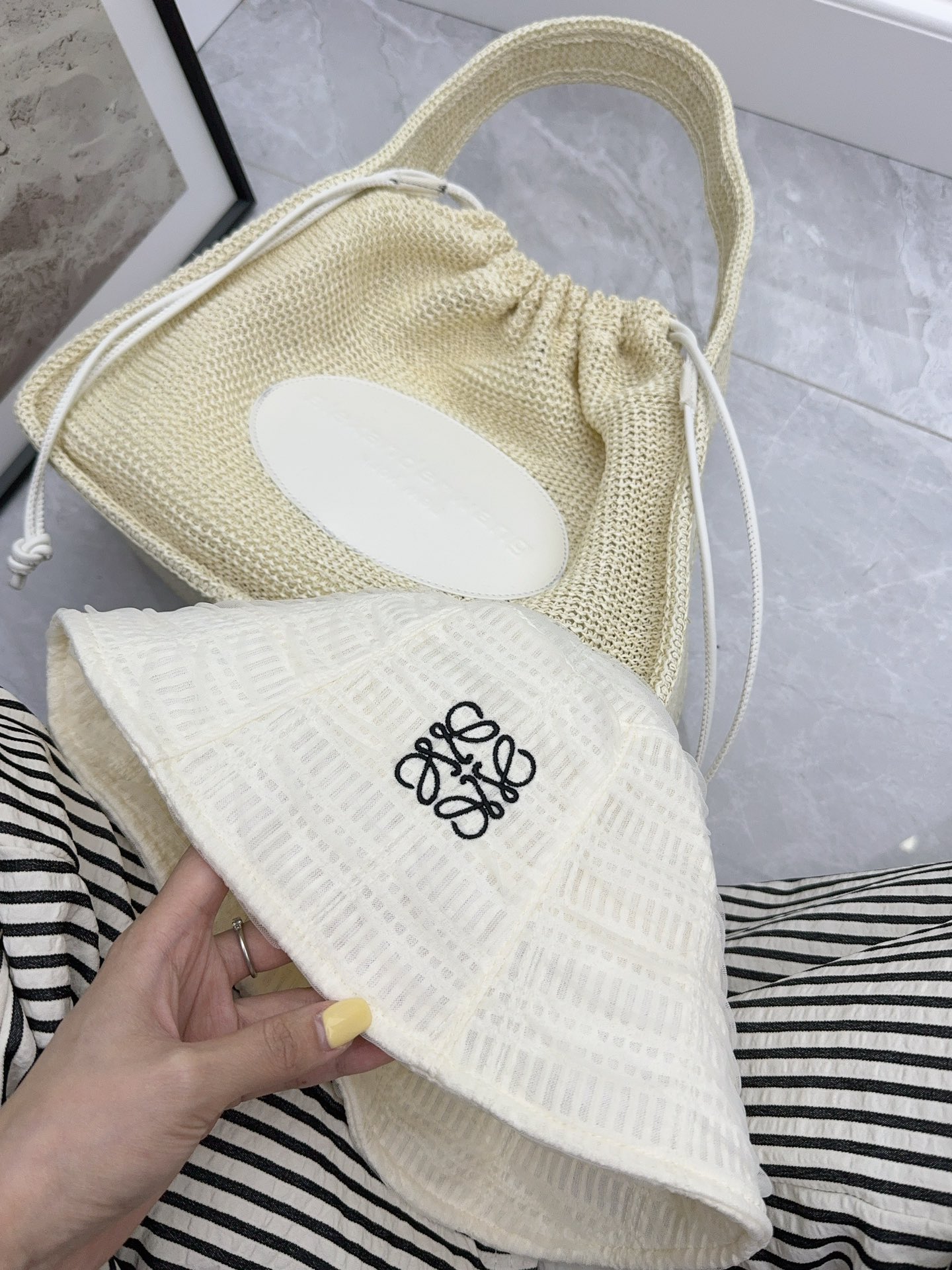 Especial 🤍 Nuevo sombrero de pescador de LOEWE, tela personalizada de malla, bordado con nivel de alta gama!…