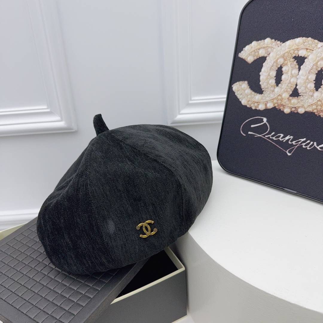 CHANEL especial nuevo❤️ Tejido de chenilla, buena textura! La forma de la gorra favorece a todos~