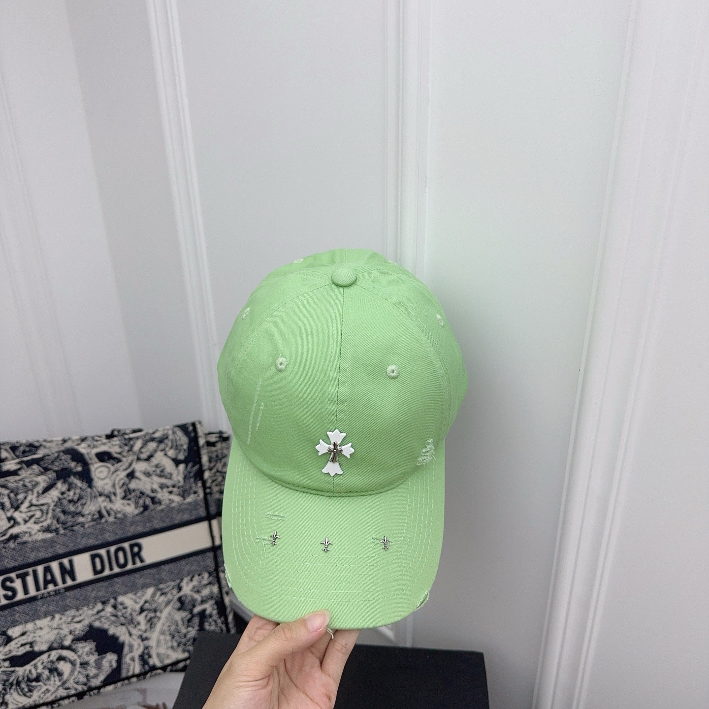 NO:357696,Crosin new baseball cap hat straw hat fisherman hat baseball cap, hat, chrome hearts, espadrilles, hats克罗心 新款棒球帽 帽子草帽渔夫帽棒球帽,帽子,chrome hearts,espadrilles,hats,hat