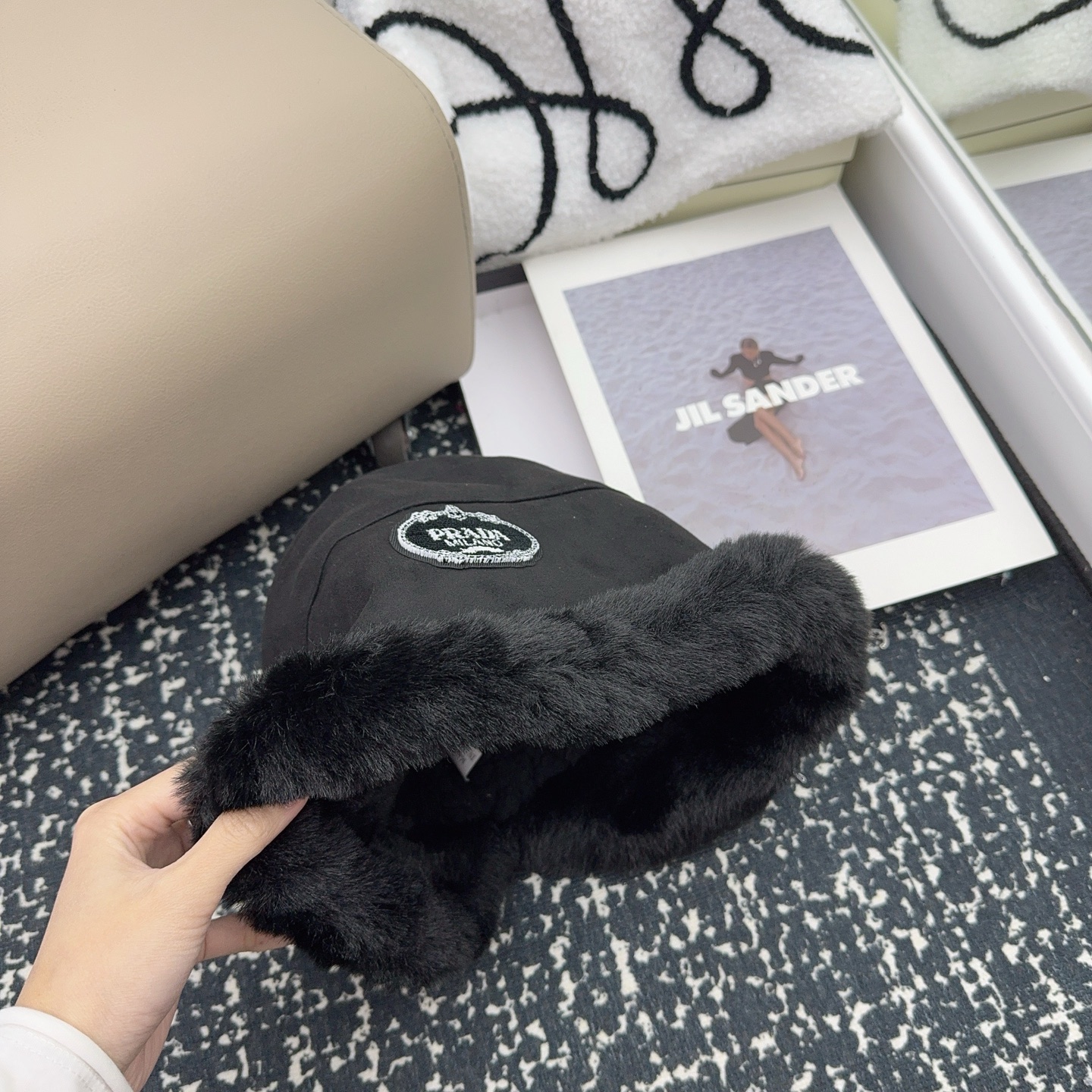 🎀PRADA 🖤新款毛绒渔夫帽