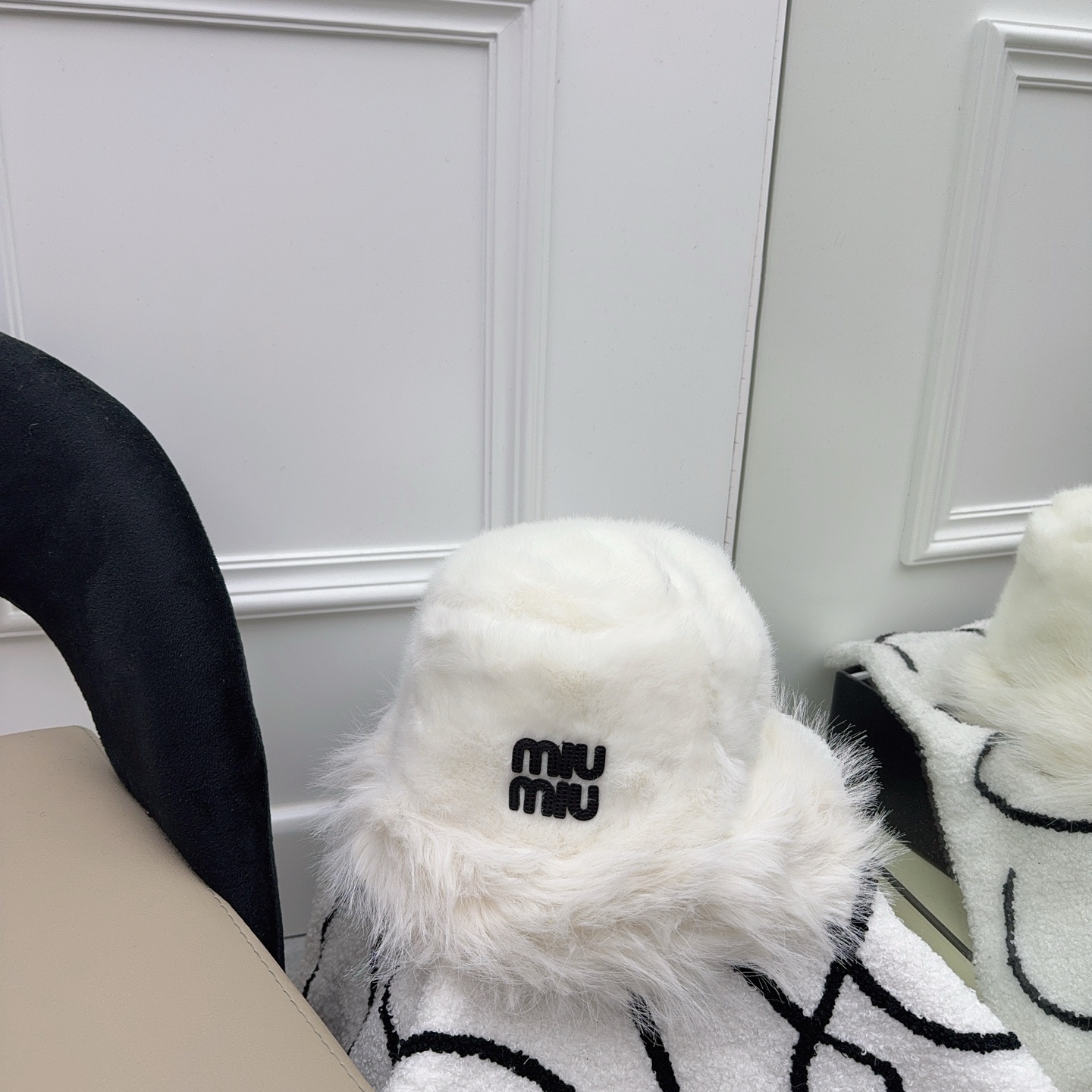 🎀MIU MIU 上新‼️ 冬款水貂毛渔夫帽