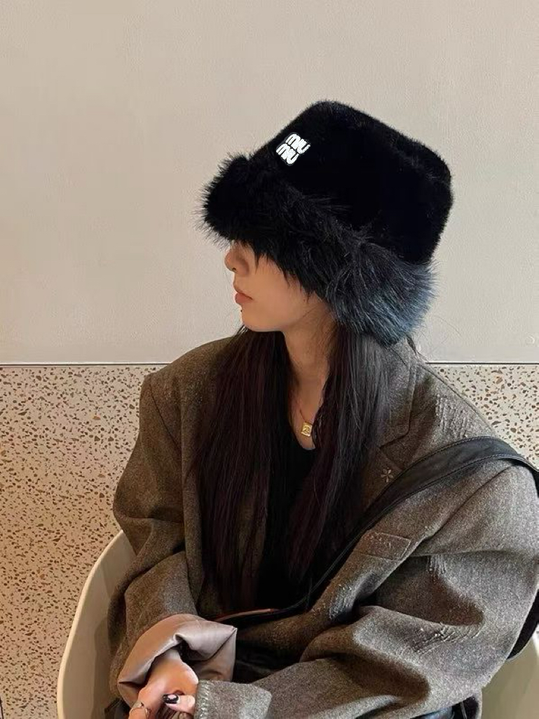 🎀MIU MIU 上新‼️ 冬款水貂毛渔夫帽