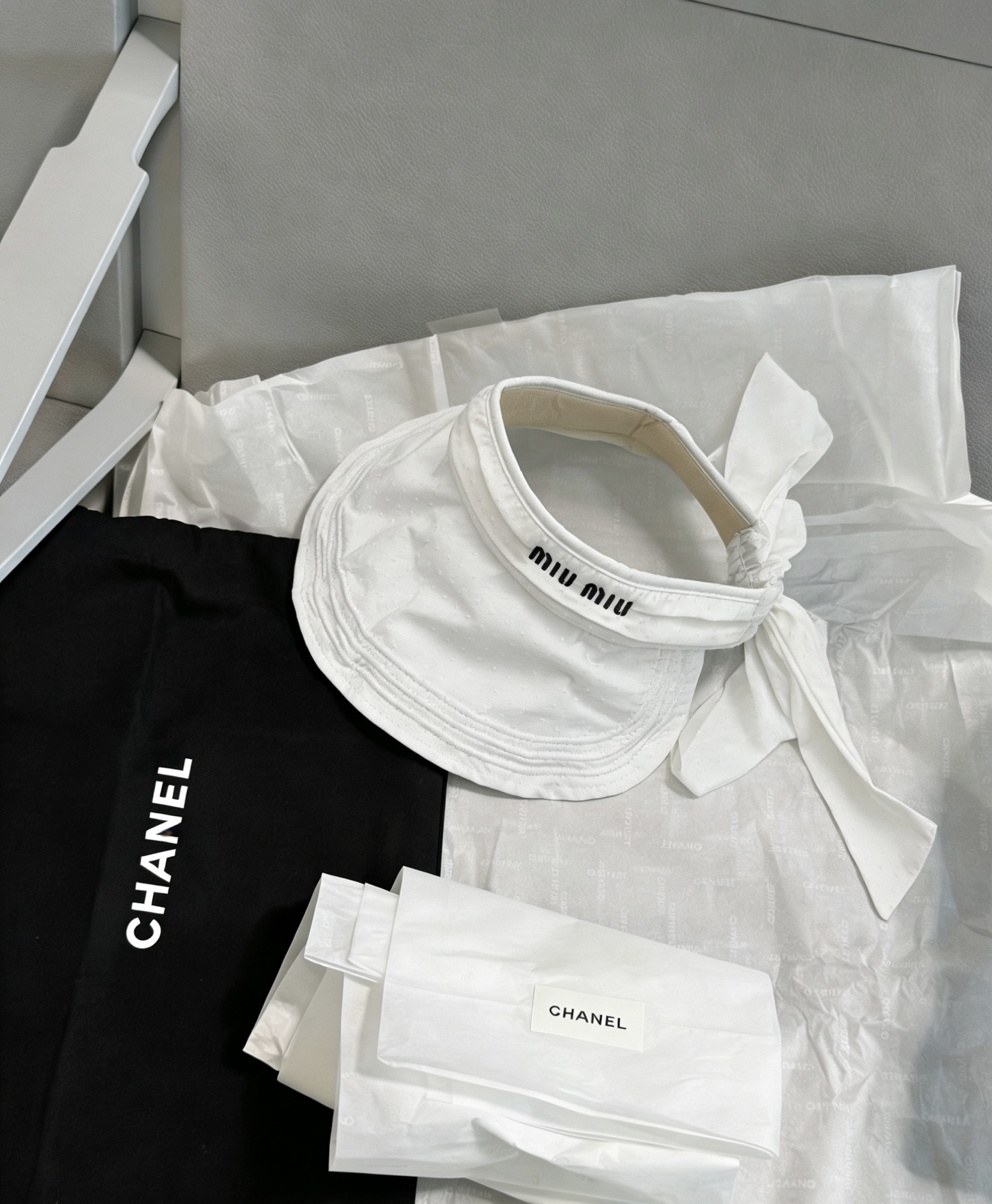 NO:884216,MIU MIU new empty top hat with embroidered letters and high quality sun hat!  hat straw hat bucket hat baseball cap, hat, miumiu, espadrilles, hats19860909MIU MIU 新款空顶帽 刺绣字母 高品质遮阳帽！帽子草帽渔夫帽棒球帽,帽子,miumiu,espadrilles,hats,hat