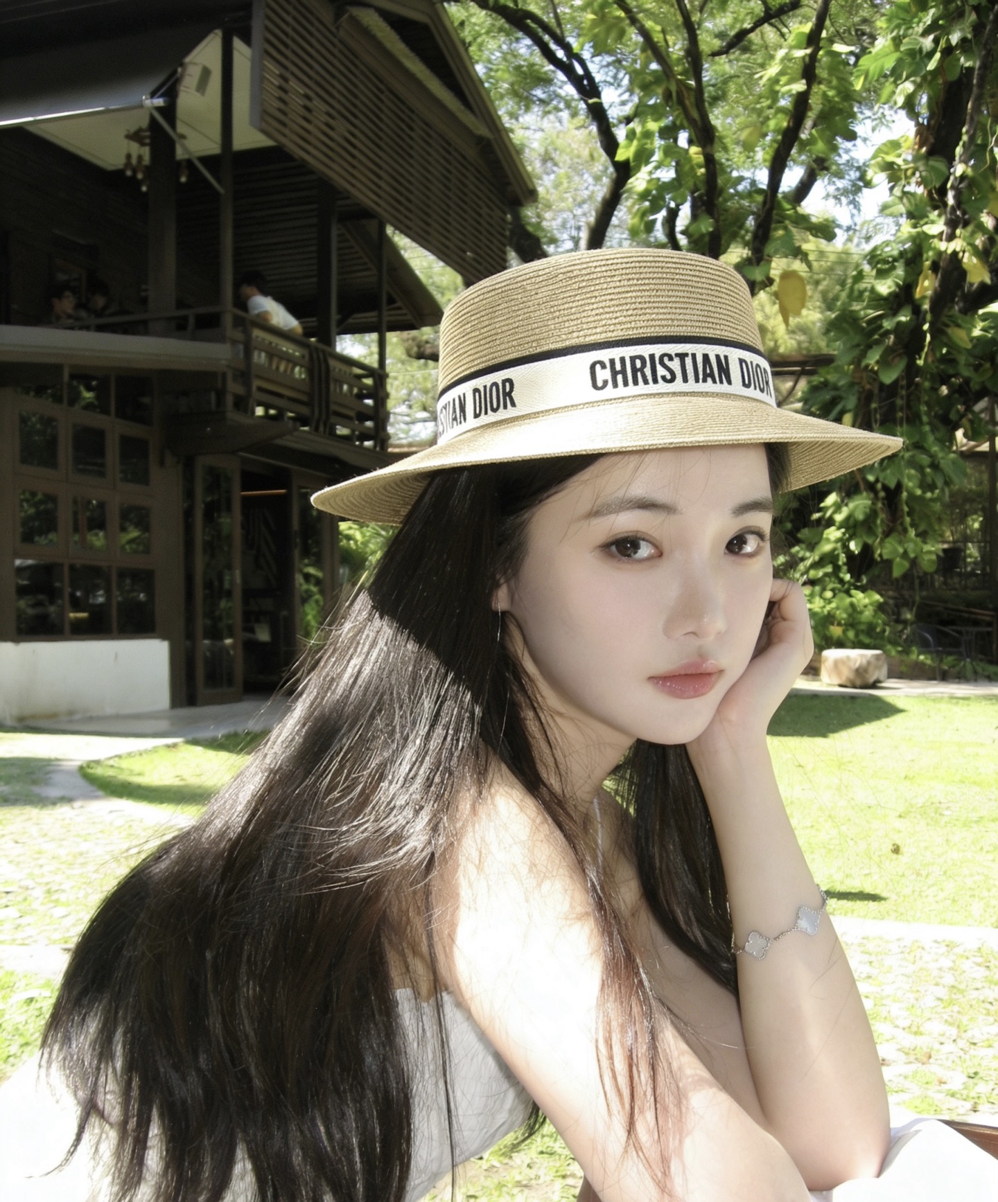 Dior Dior平顶