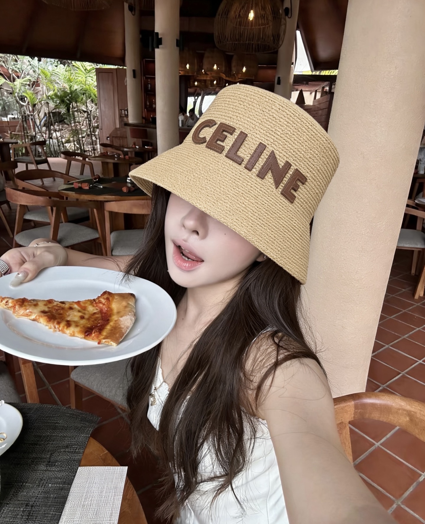 Celine CELINE草编帽 把极简高级感焊在头上了
