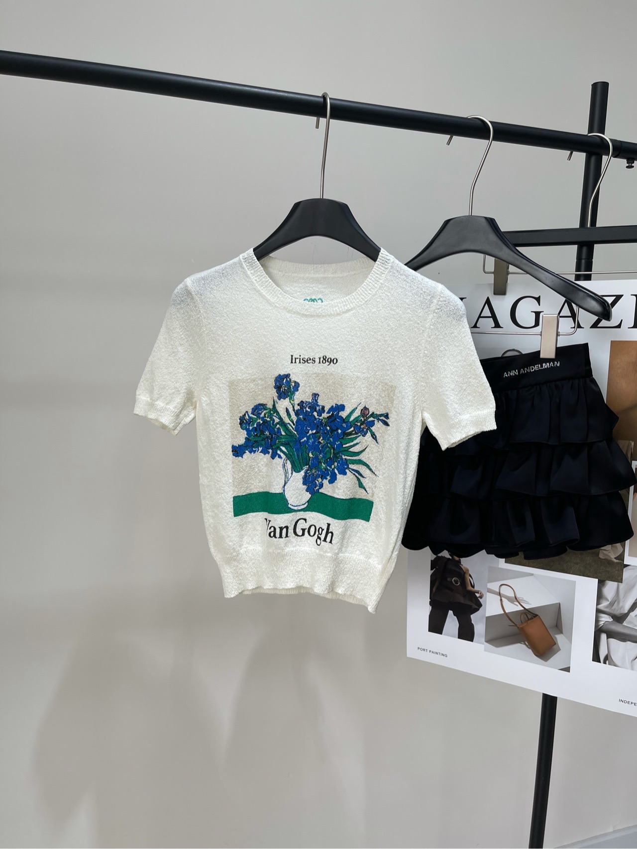 NO:331529,【loe white iris knitted short sleeves】 20250414000185, fabric cotton blended special yarn, color white, original customization!  This knitted short sleeves are really 