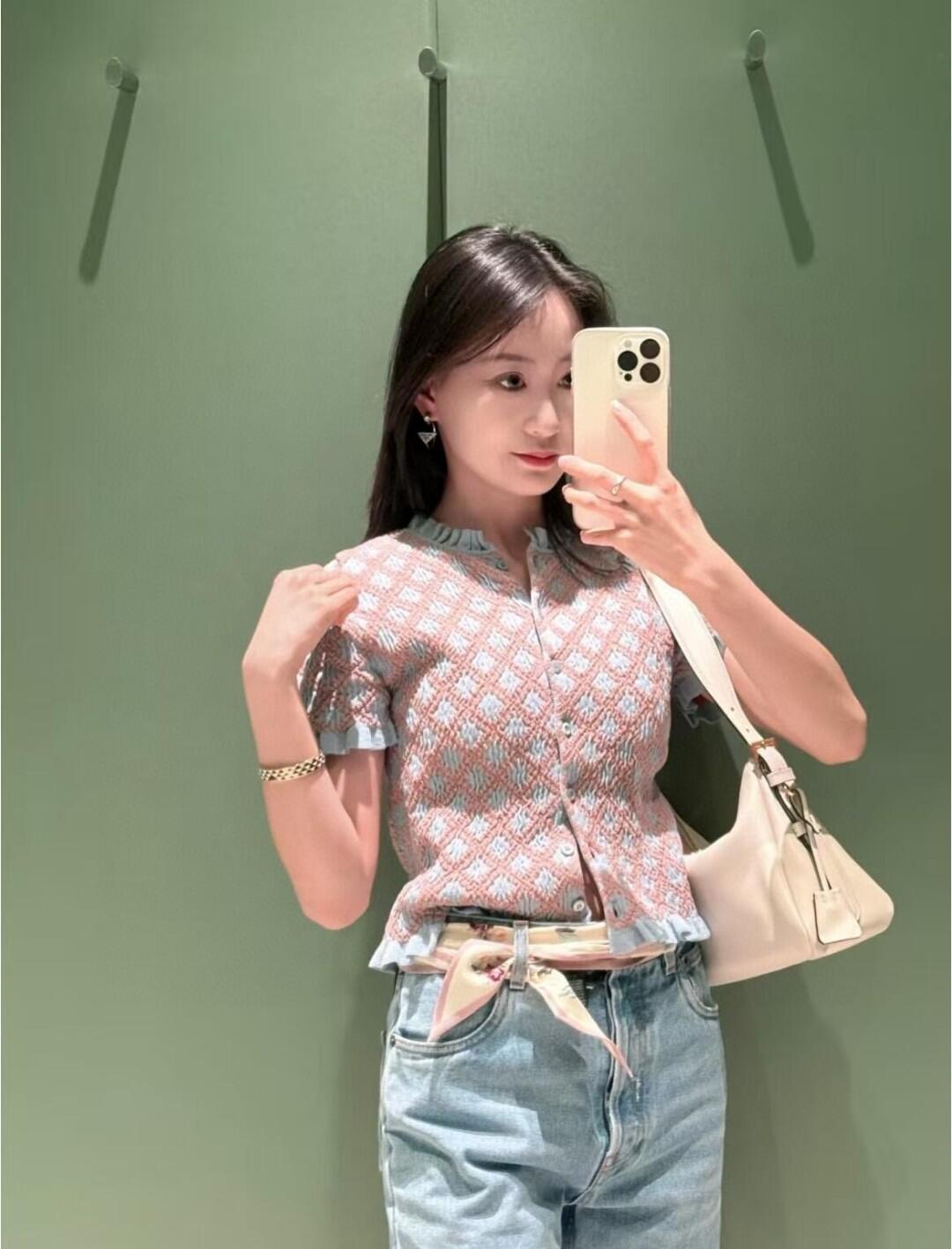 NO:423644,Relief diamond pattern, alexander wang19860909浮雕菱格图案,,alexander wang,Women's clothing