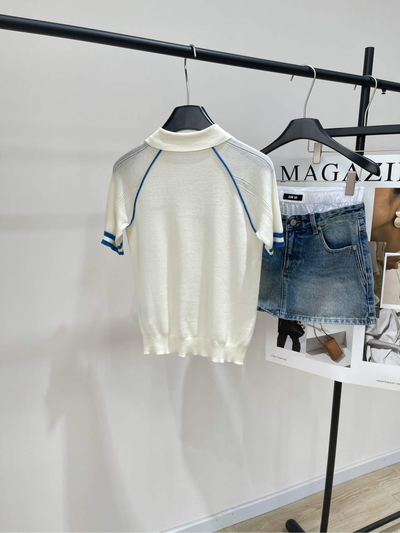 【M蓝白插肩polo针织短袖】🔺，面料：天丝棉颜色：米白色𝐌𝐈𝐔 𝐌𝐈*｜针织撞色镂空POLO衫25SS
