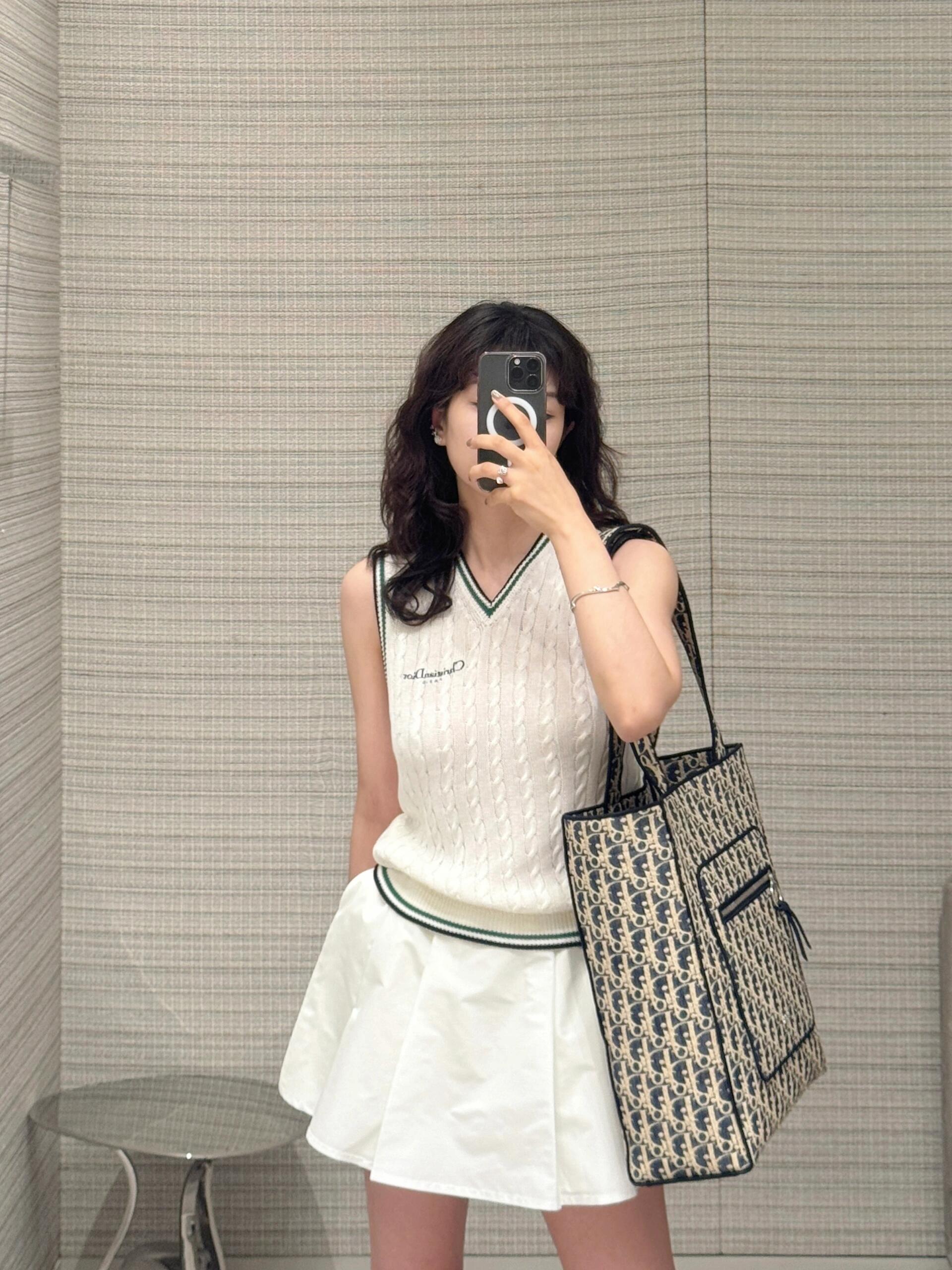 NO:440901,Wear alone or layered~, alexander wang19860909单穿或叠穿～,,alexander wang,Women's clothing