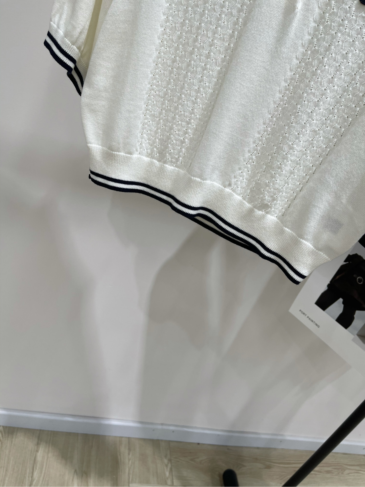 【M白色徽标镂空polo针织短袖】🔺，面料：全棉颜色：白色𝐌𝐈*｜学院风POLO领短款上衣25SS早秋新