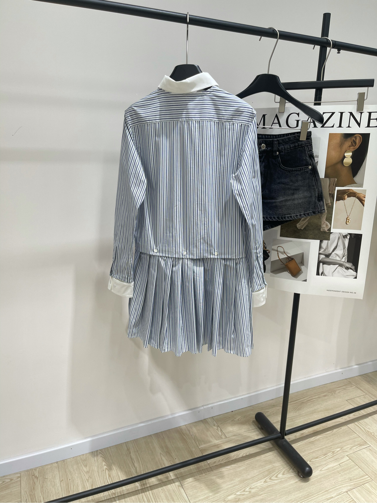 【M蓝绿竖条纹纽扣拼接衬衫裙】🔺，面料：全棉颜色：蓝绿条纹𝐌𝐈*｜褶皱条纹府绸连衣裙25SS早秋新款上新