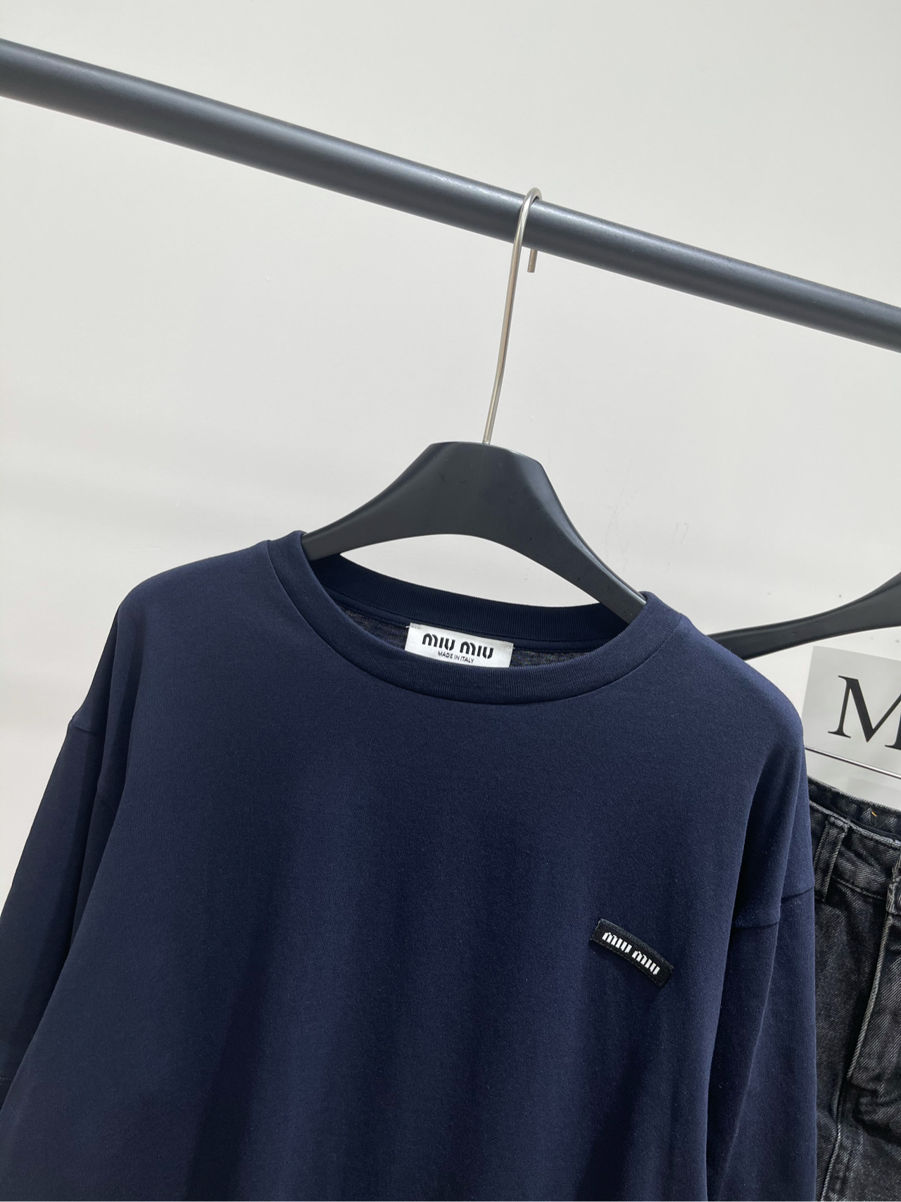 【M藏蓝拼咖条纹假两件长袖T】🔺，面料：全棉颜色：藏蓝 𝐌𝐈*｜长袖平纹针织T恤25SS早秋新款上新！M