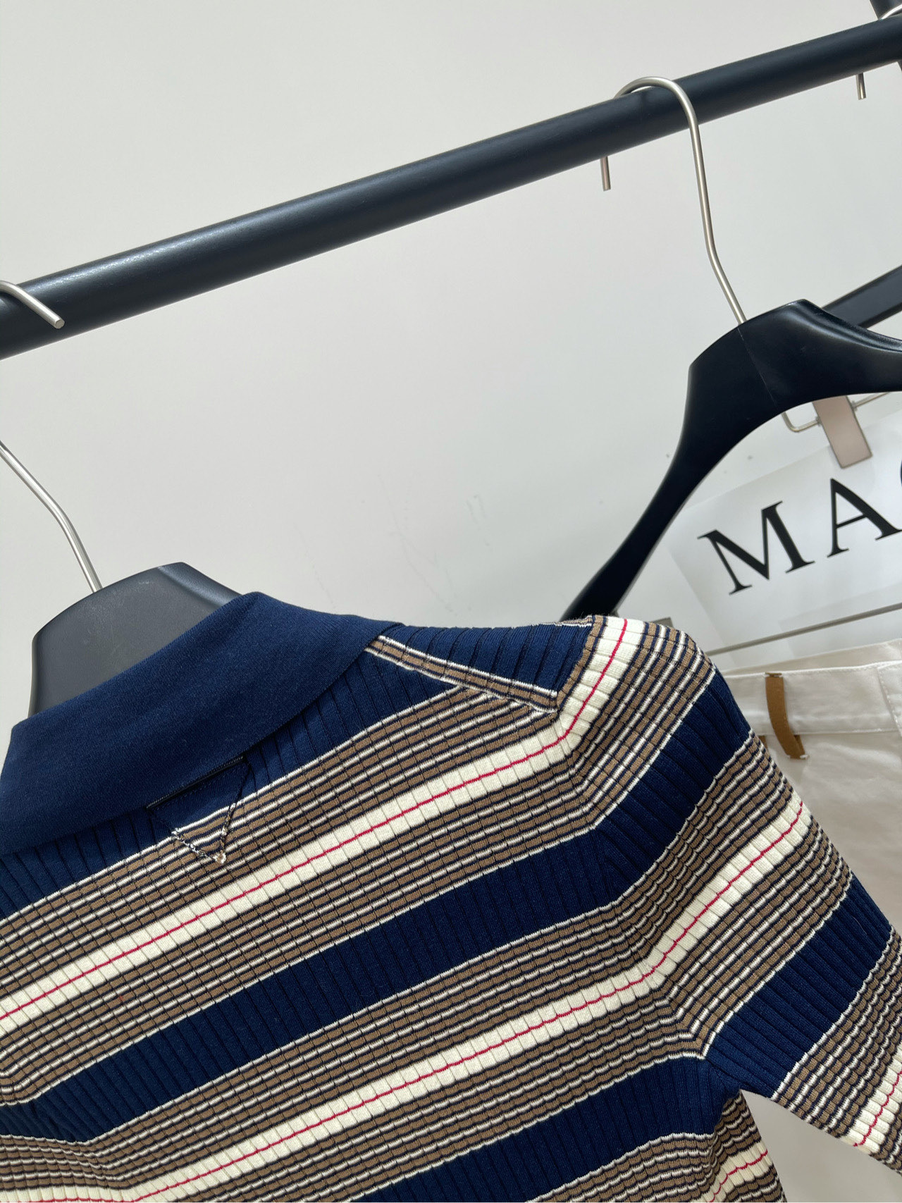 【P蓝棕细条纹polo针织短袖】🔺，面料：棉+氨纶颜色：蓝棕细条纹🆕Prad* 25SS春夏新款 间色条