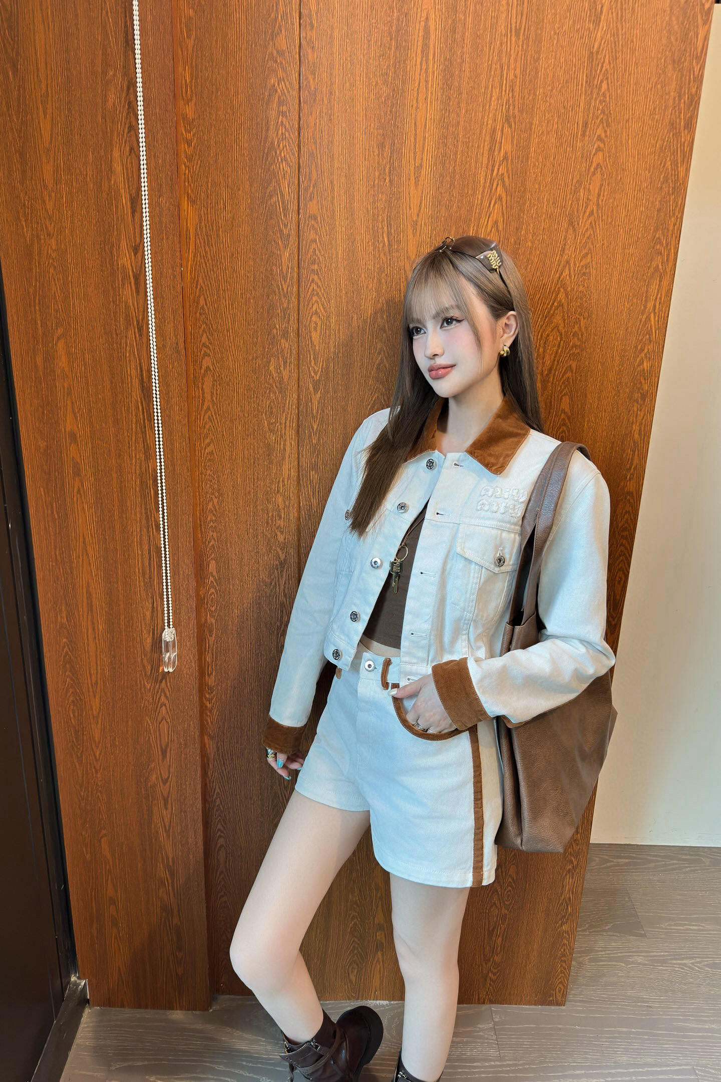 NO:456929,upper body reference, alexander wang19860909上身参考,,alexander wang,Women's clothing