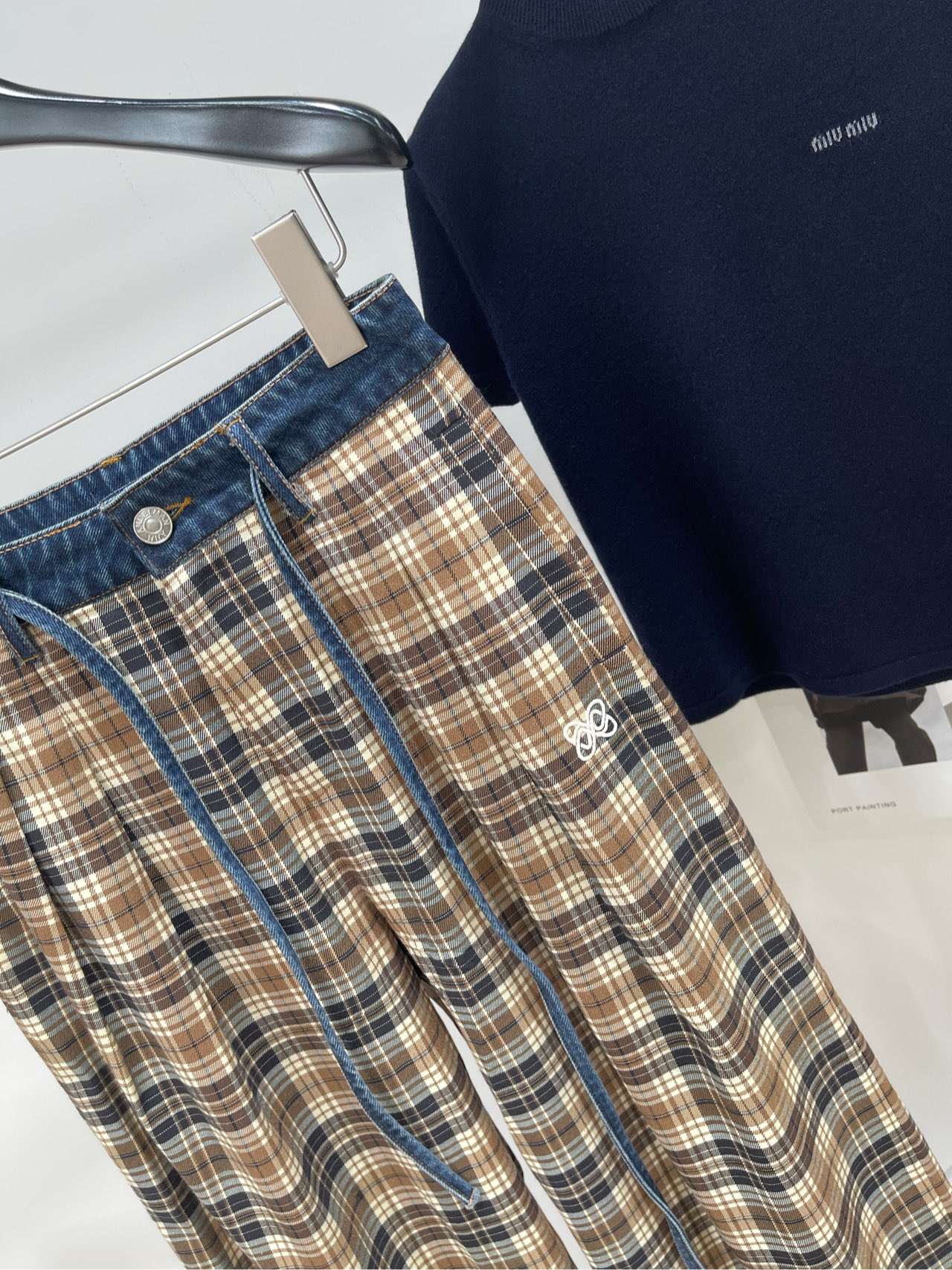 【Ann牛仔边棕色格纹休闲长裤】🔺，面料：棉聚酯纤维混纺颜色：棕色格纹25ss 牛仔拼接棕格纹宽松垂感阔