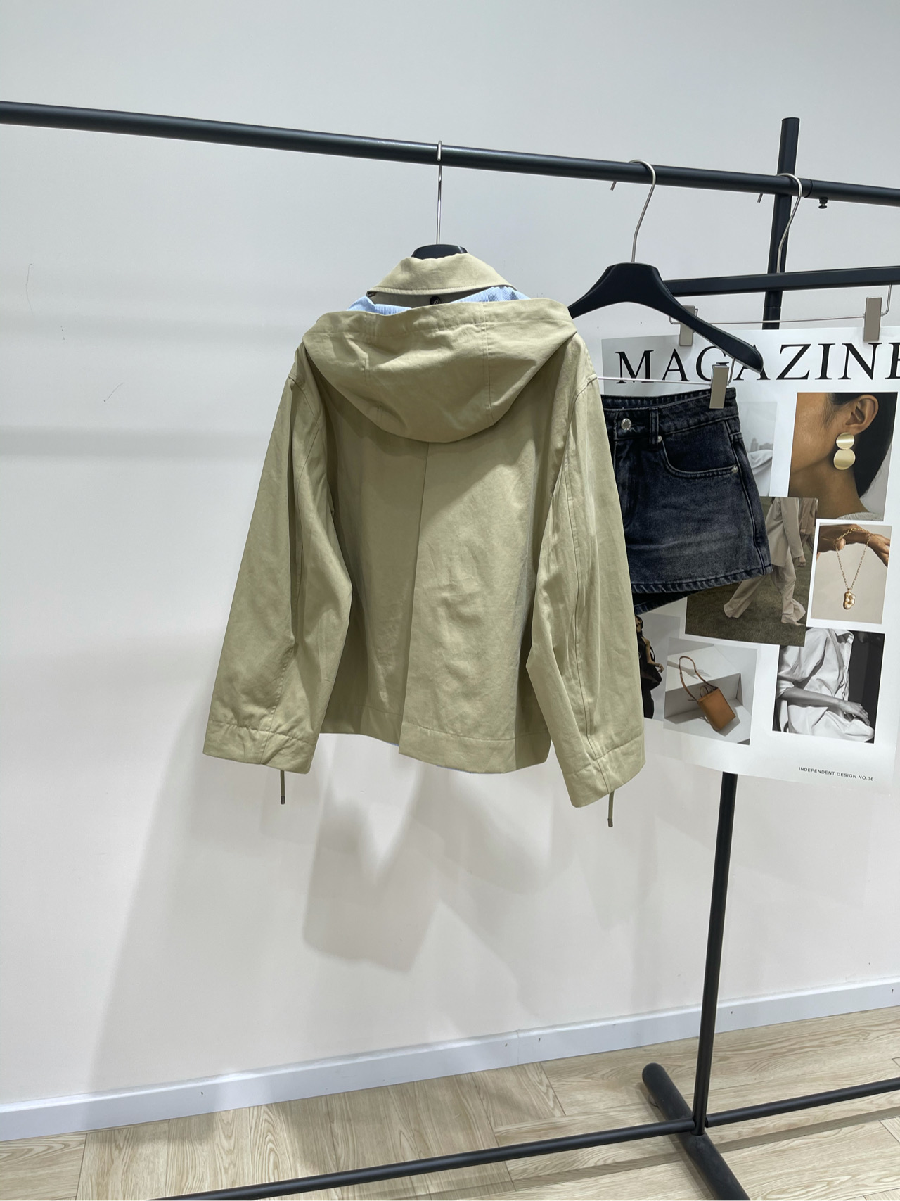 【loe卡其连帽假两件派克风衣】🔺，面料：全棉颜色：卡其色罗意威2025少年感派克风衣也太太太好看啦卡其