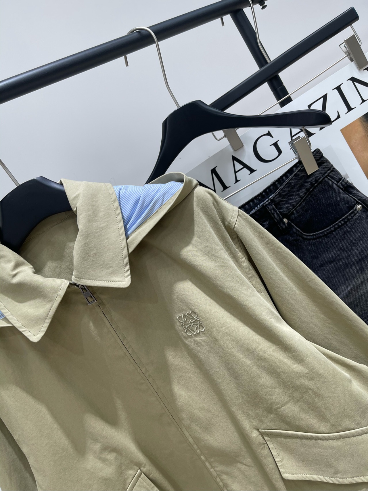 【loe卡其连帽假两件派克风衣】🔺，面料：全棉颜色：卡其色罗意威2025少年感派克风衣也太太太好看啦卡其