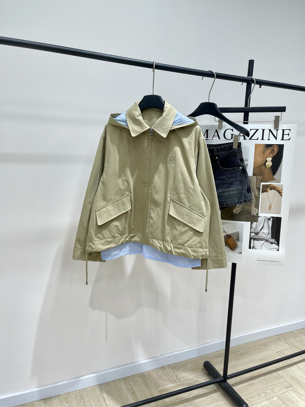 【loe卡其连帽假两件派克风衣】🔺，面料：全棉颜色：卡其色罗意威2025少年感派克风衣也太太太好看啦卡其