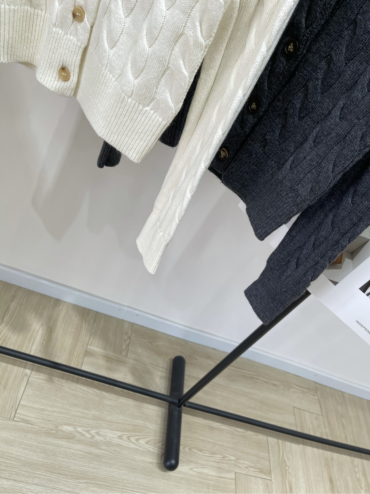 【polo小马麻花单排扣圆领开衫】🔺，面料：棉羊毛混纺颜色：米白、深灰Ralph Lauren 拉夫劳伦