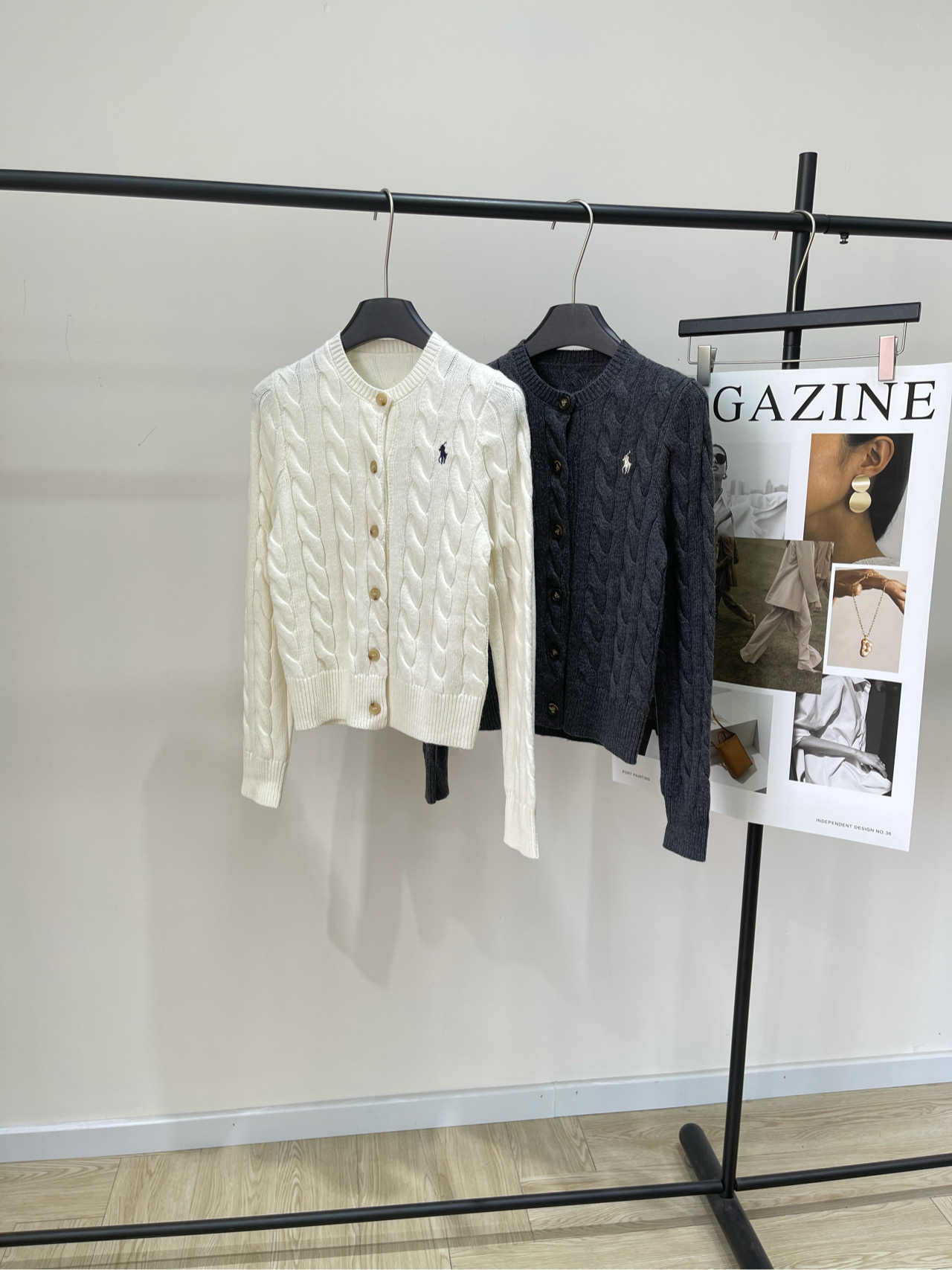 【polo小马麻花单排扣圆领开衫】🔺，面料：棉羊毛混纺颜色：米白、深灰Ralph Lauren 拉夫劳伦