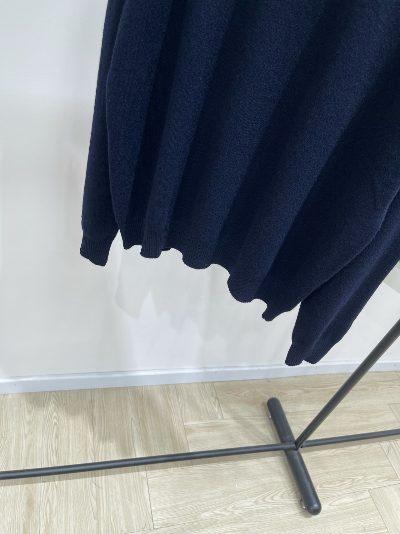 【M藏蓝半拉链补丁羊绒毛衣】🔺，面料：羊绒混纺颜色：藏蓝𝐌𝐈𝐔 𝐌𝐈*｜羊绒和皮革半拉链毛衣25SS早秋