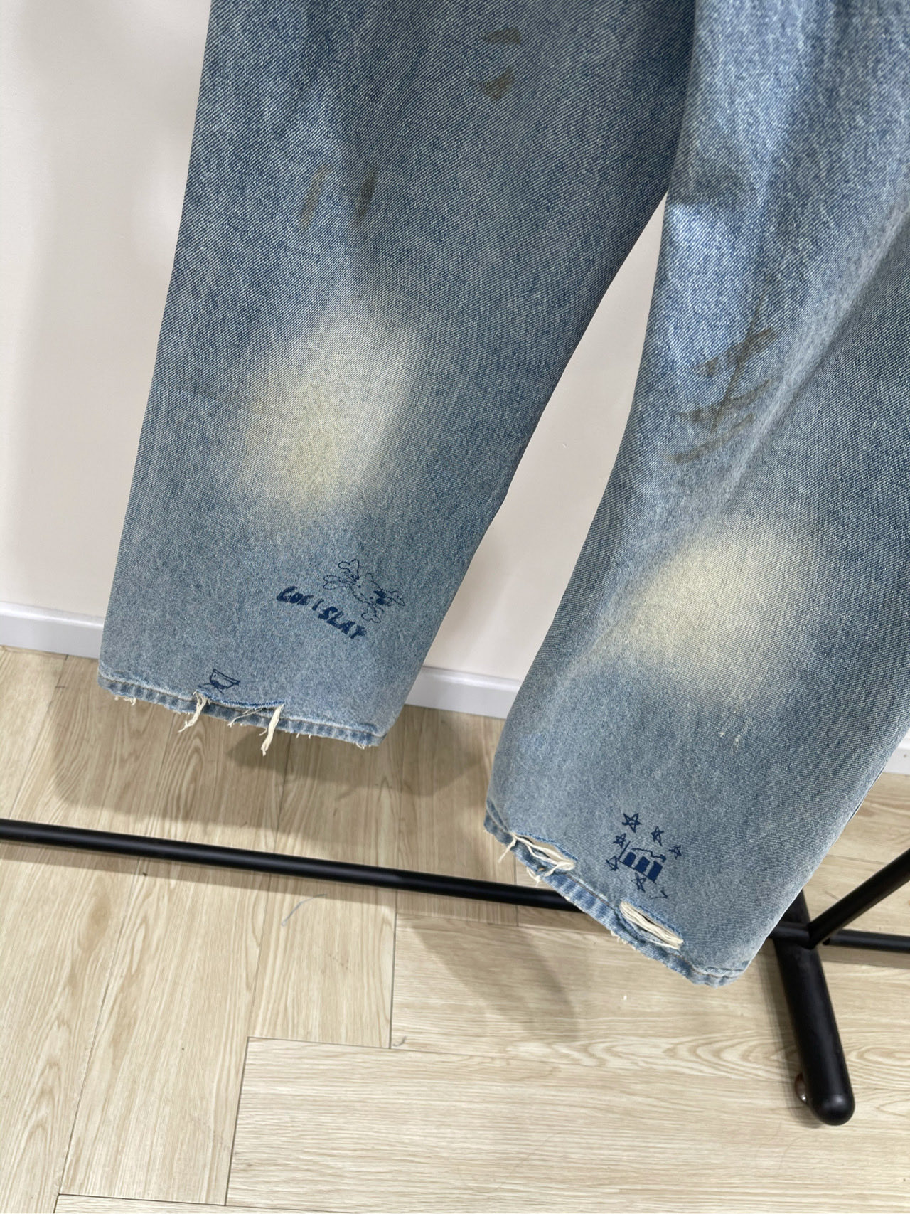 【FOR趣味涂鸦屁帘牛仔长裤】🔺，面料：牛仔棉颜色：蓝色FORDARE 25AW 趣味圆珠笔涂鸦假两件水