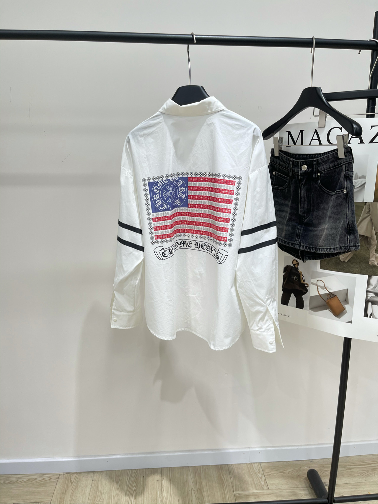 【克罗心国旗印花宽松衬衫】🔺，面料：棉颜色：白色𝐂𝐡𝐫𝐨𝐦𝐞 𝐇𝐞𝐚𝐫𝐭*｜克罗心国旗印花衬衫25SS早