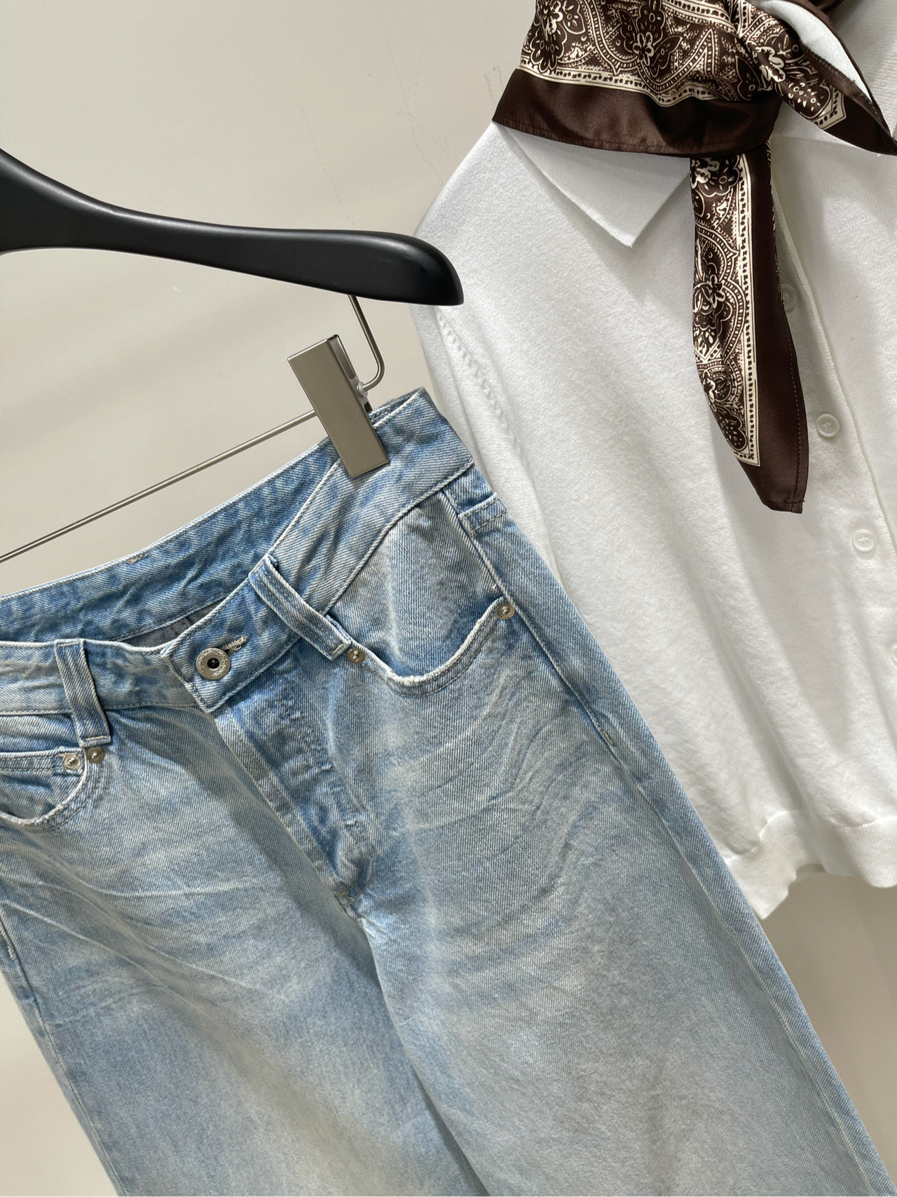 【欧阳娜娜浅蓝猫须牛仔裤】🔺，面料：牛仔棉颜色：浅蓝FAX COPY EXPRESS* · 浅蓝水洗鬼爪