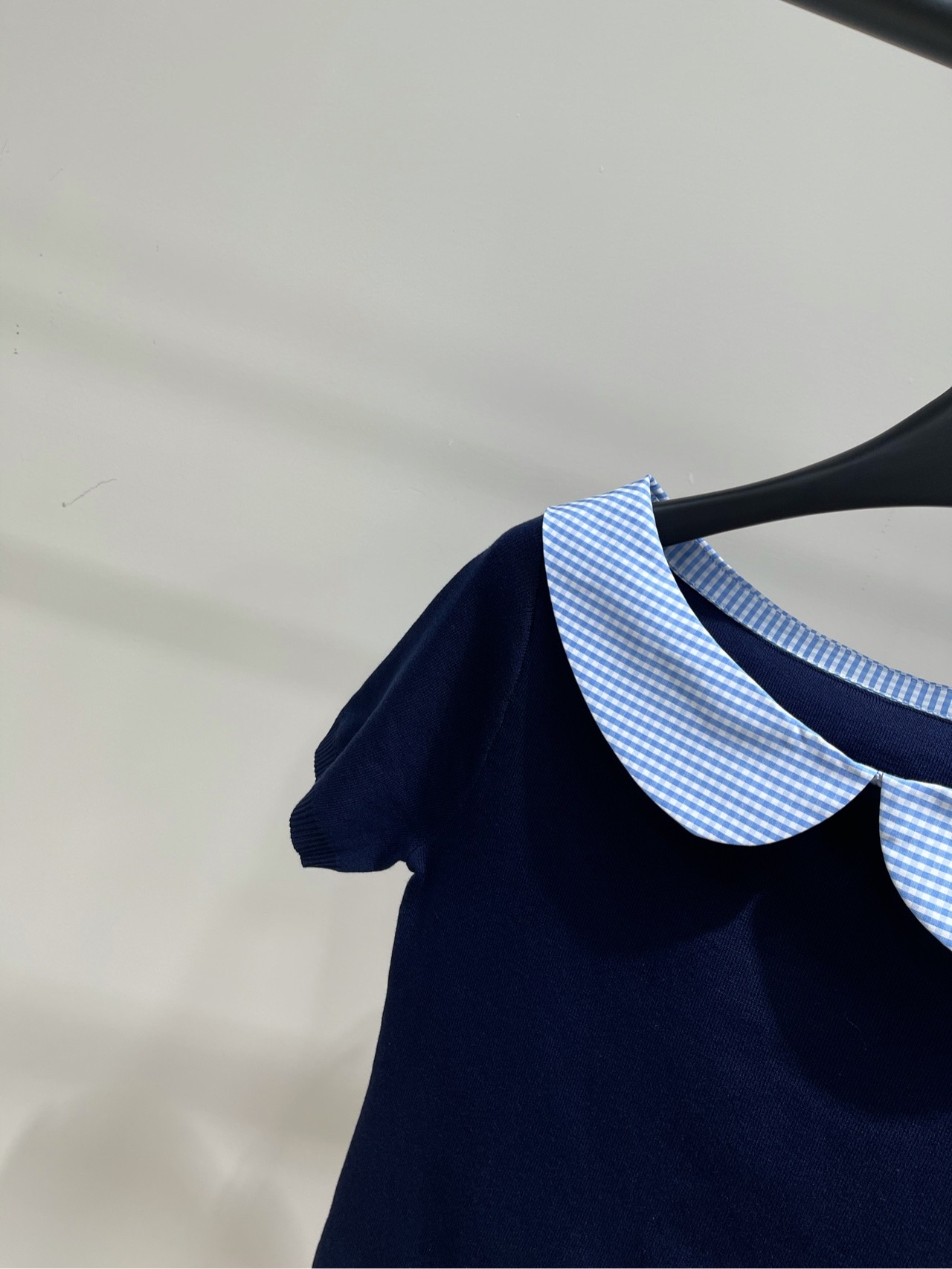 【Her蓝格娃娃领藏蓝针织短袖】🔺，面料：棉混纺 颜色：藏蓝色HERLIAN精致俏皮学院千金miu系高智