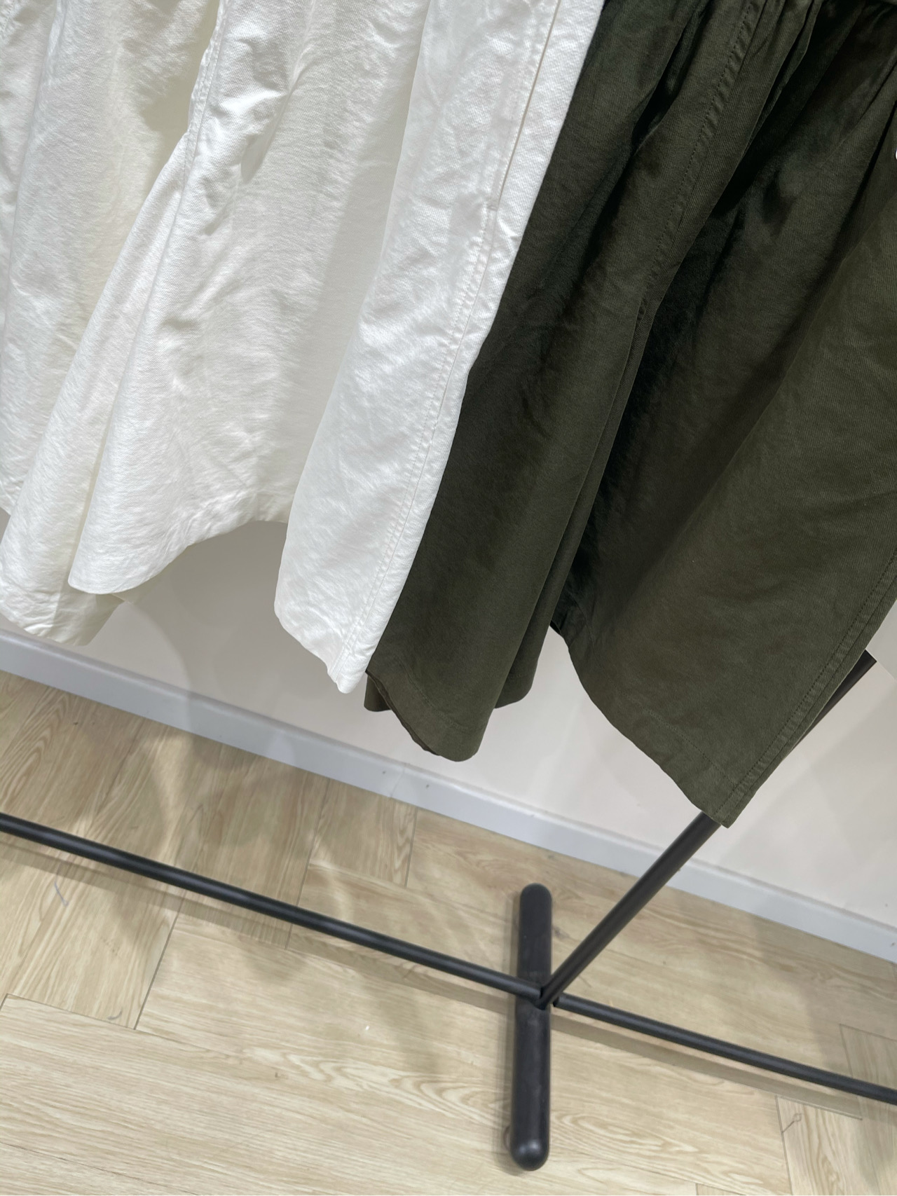 【yy不规则两穿工装风裙裤】🔺，面料：棉颜色：白色、军绿open yy 25AW 翻腰宽松不对称系腰宽松