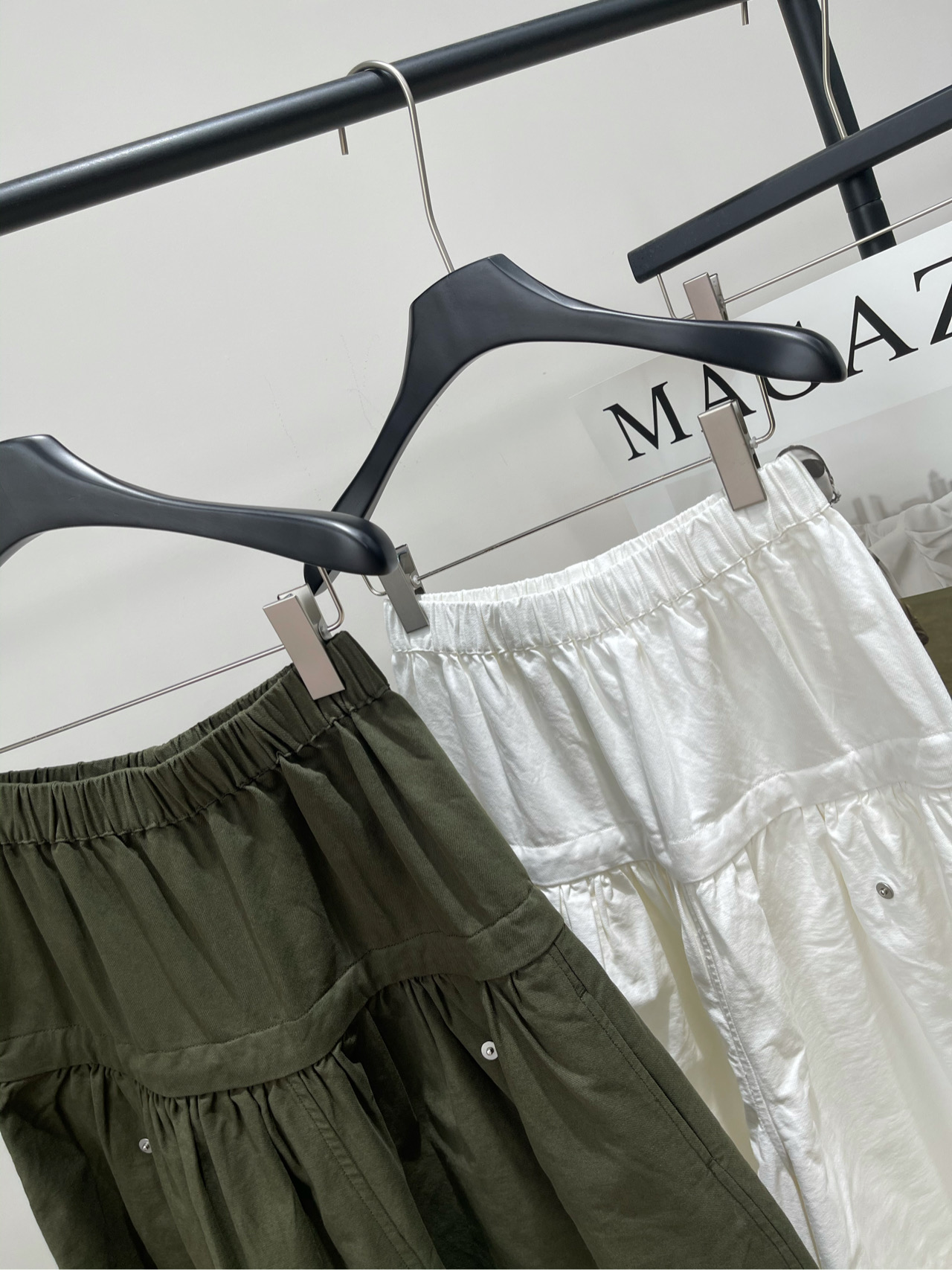 【yy不规则两穿工装风裙裤】🔺，面料：棉颜色：白色、军绿open yy 25AW 翻腰宽松不对称系腰宽松