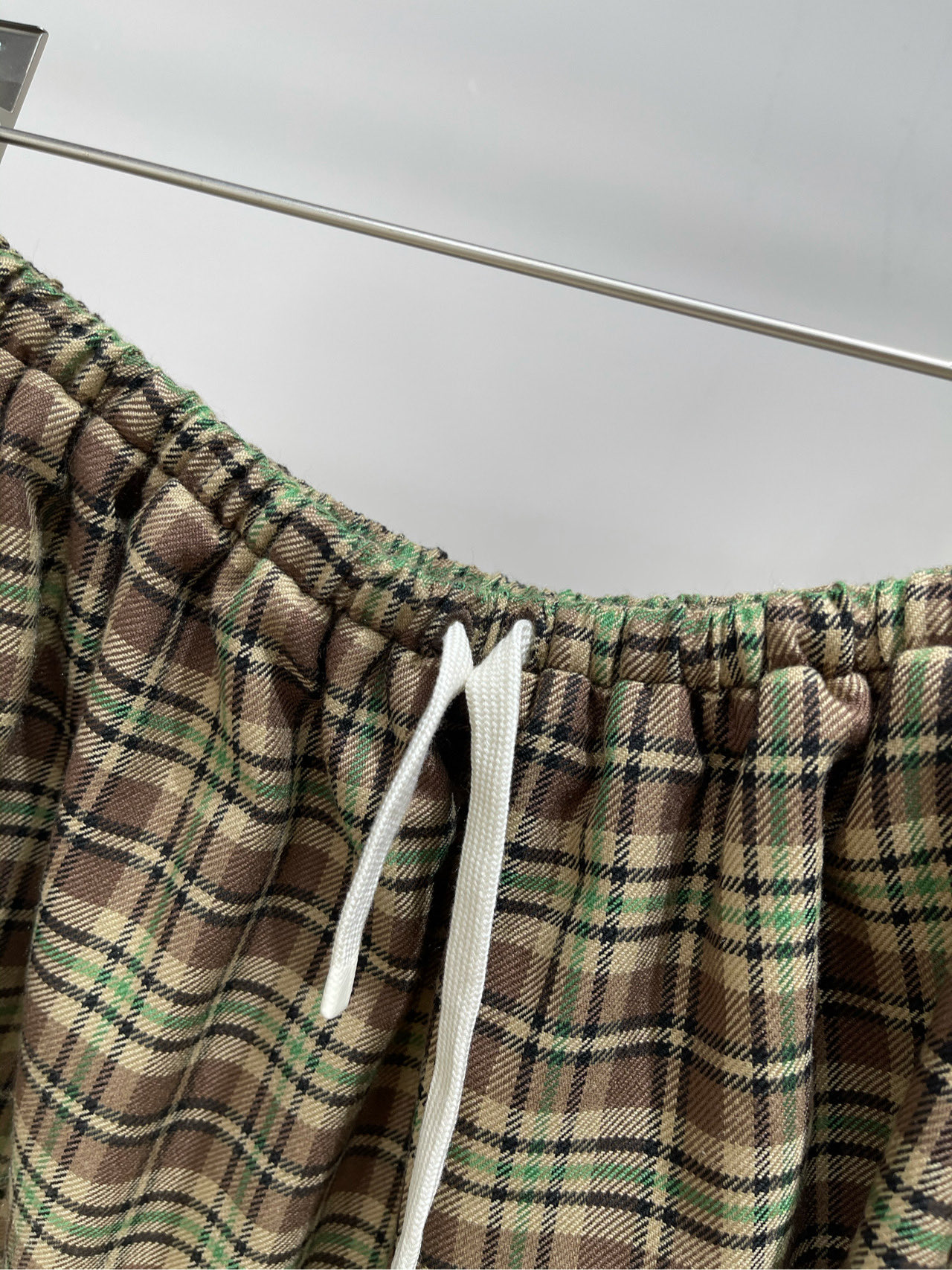 【M绿棕格纹迷你蓬蓬短裙】🔺，面料：羊毛呢颜色：绿棕格纹25秋冬🆕🆕英伦复古格纹一套搭配 缪系穿搭 复古