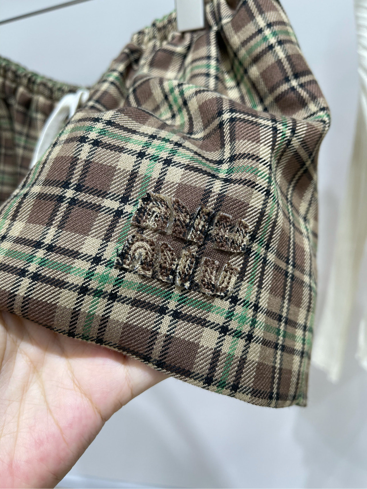 【M绿棕格纹迷你蓬蓬短裙】🔺，面料：羊毛呢颜色：绿棕格纹25秋冬🆕🆕英伦复古格纹一套搭配 缪系穿搭 复古