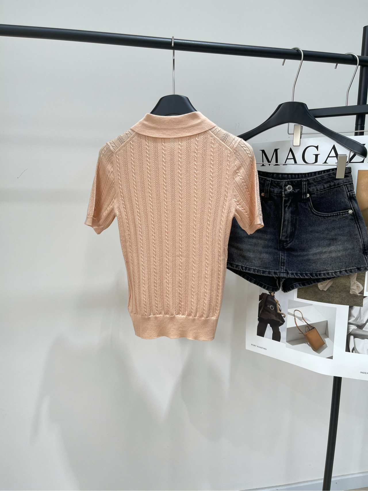 【M橘粉色镂空polo针织短袖】🔺，面料：羊毛混纺颜色：橘粉色𝐌𝐈𝐔 𝐌𝐈*｜短袖Polo毛衣25SS秋