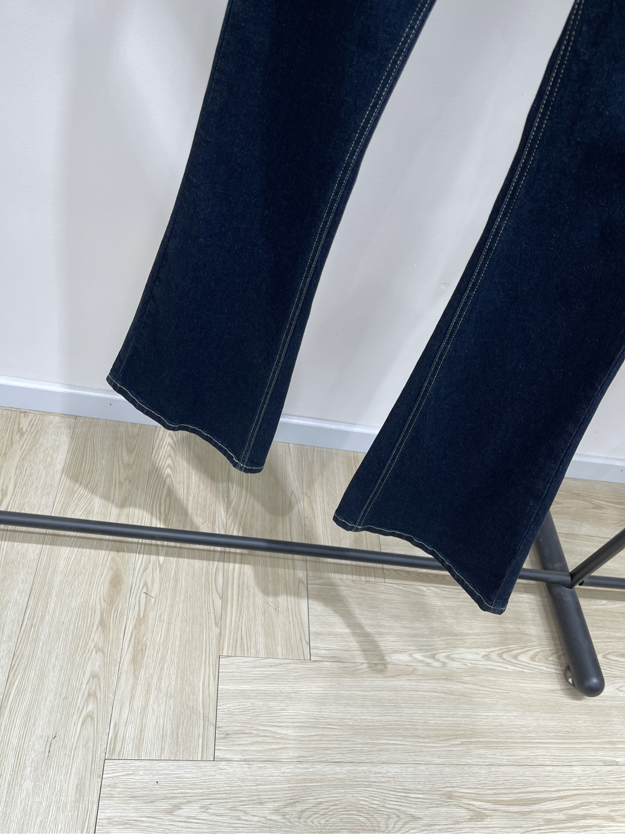 【Ash原色深蓝喇叭牛仔裤】🔺，面料：牛仔棉颜色：深蓝天啦噜 腿精本精｜AIMSH|||aim sh的裤