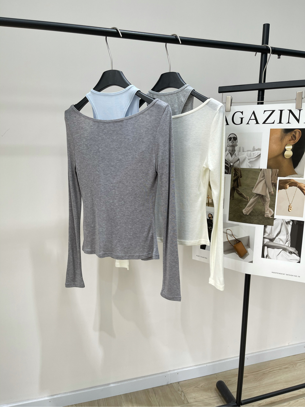 【Ann烫钻字母撞色真两件长袖T】🔺，面料：莱赛尔羊毛+棉颜色：灰色、白色25AW 圆领套头烫钻修身撞色