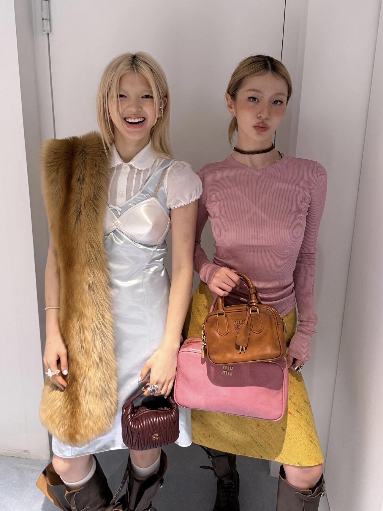 NO:579391,Full of high quality,,alexander wang19860909高级感满满,,alexander wang,Women's clothing