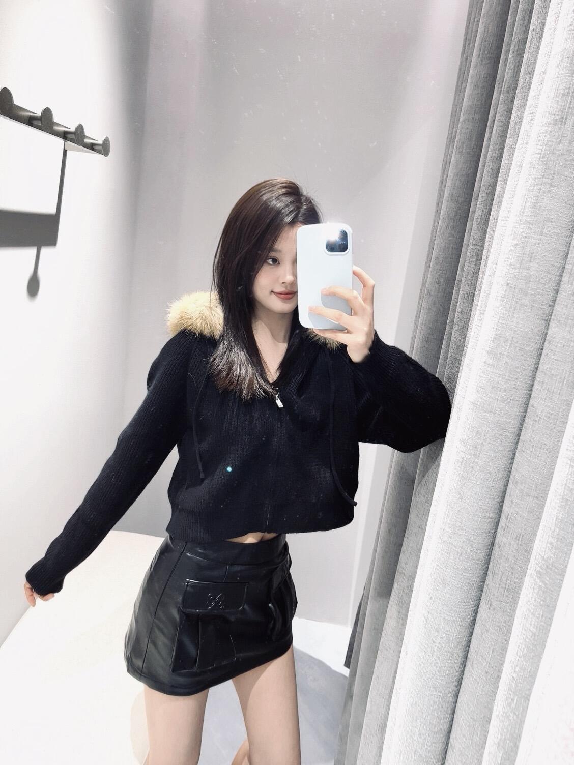 NO:666651,Pair it with a leather skirt, a set of skirts,  19860909搭配皮短裙,一套有,,skirts, ,Women's clothing